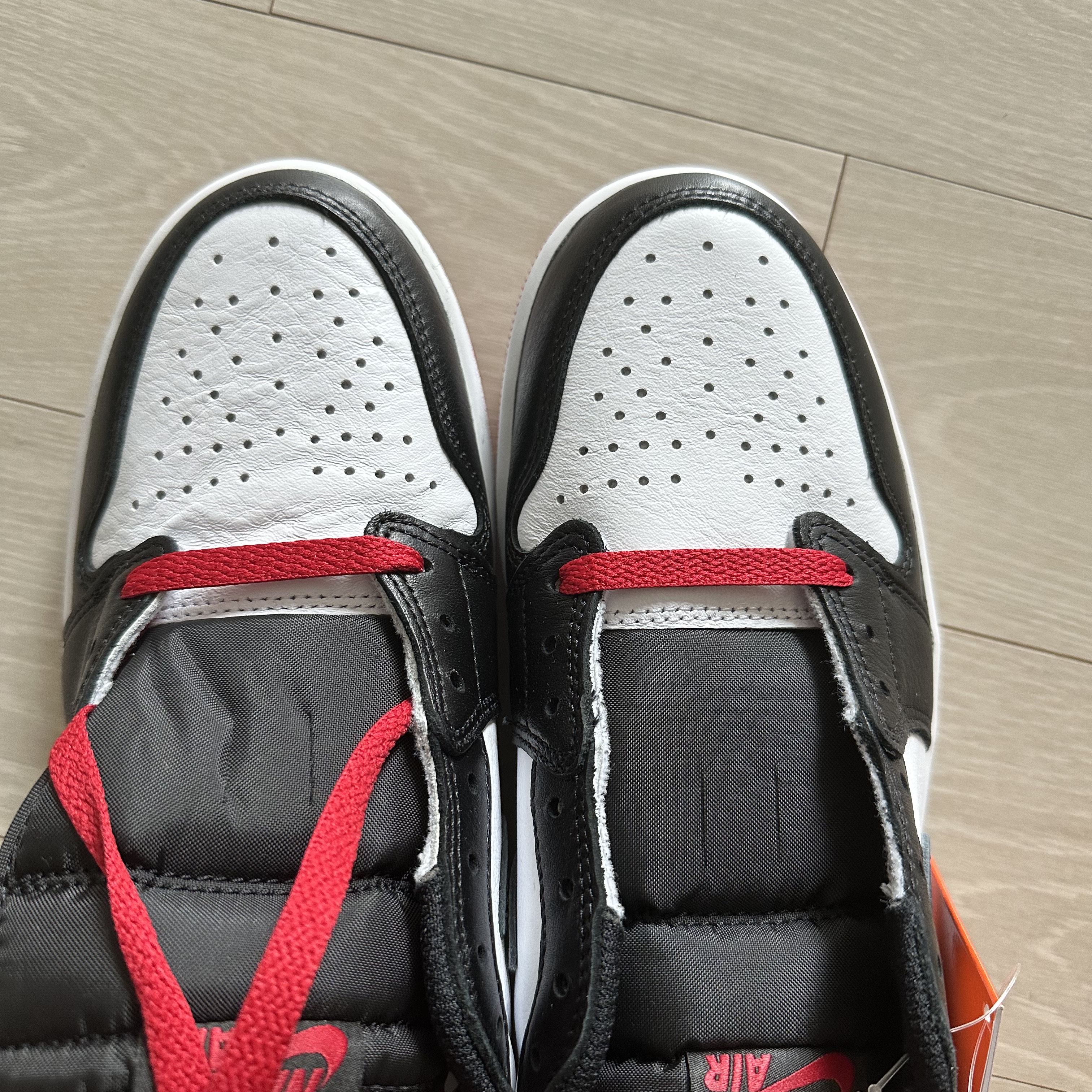 Jordan 1 Retro Low OG Black Toe 착용 스타일