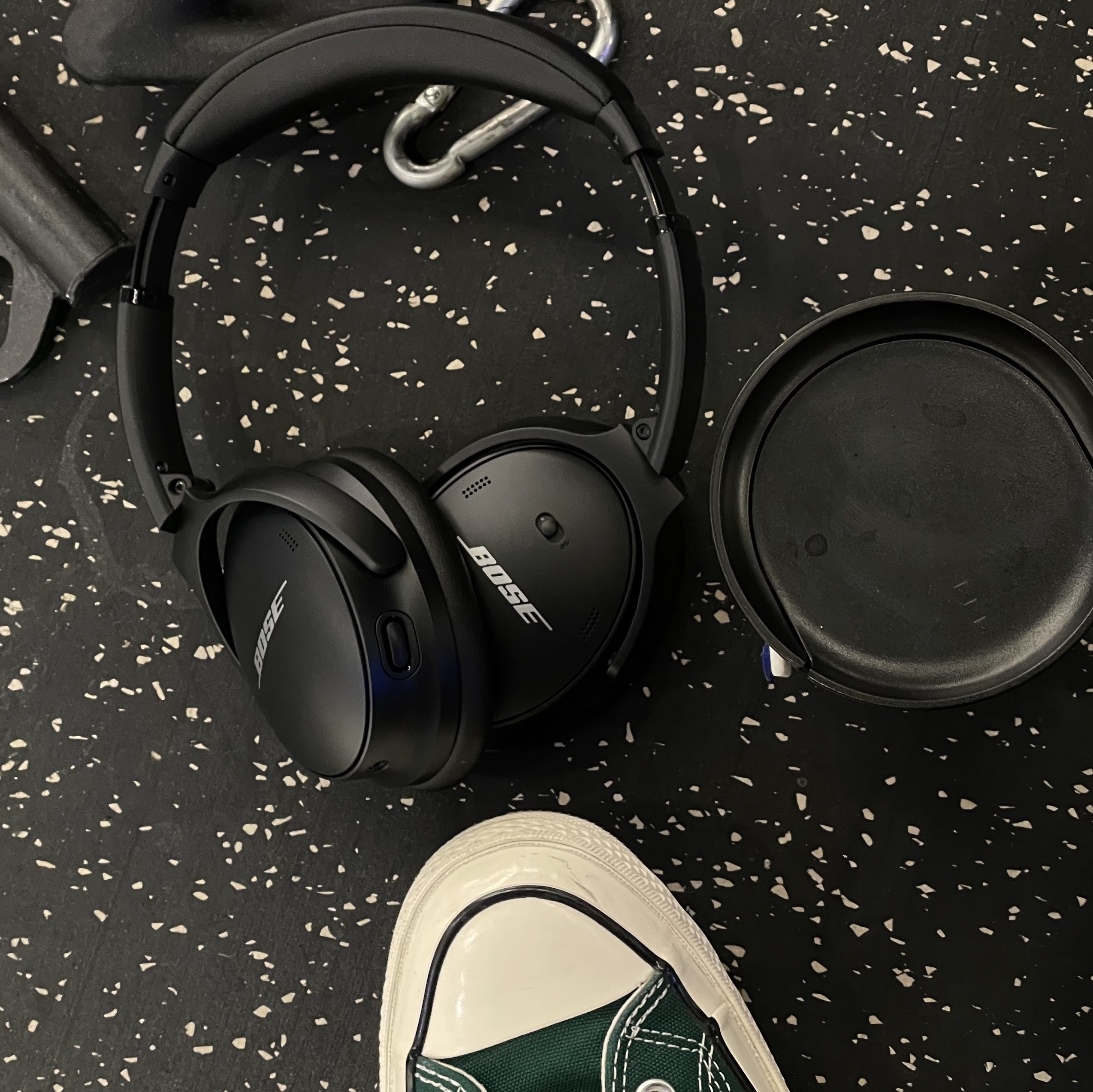 BOSE QC45 Triple Black (Korean Ver.) 착용 스타일