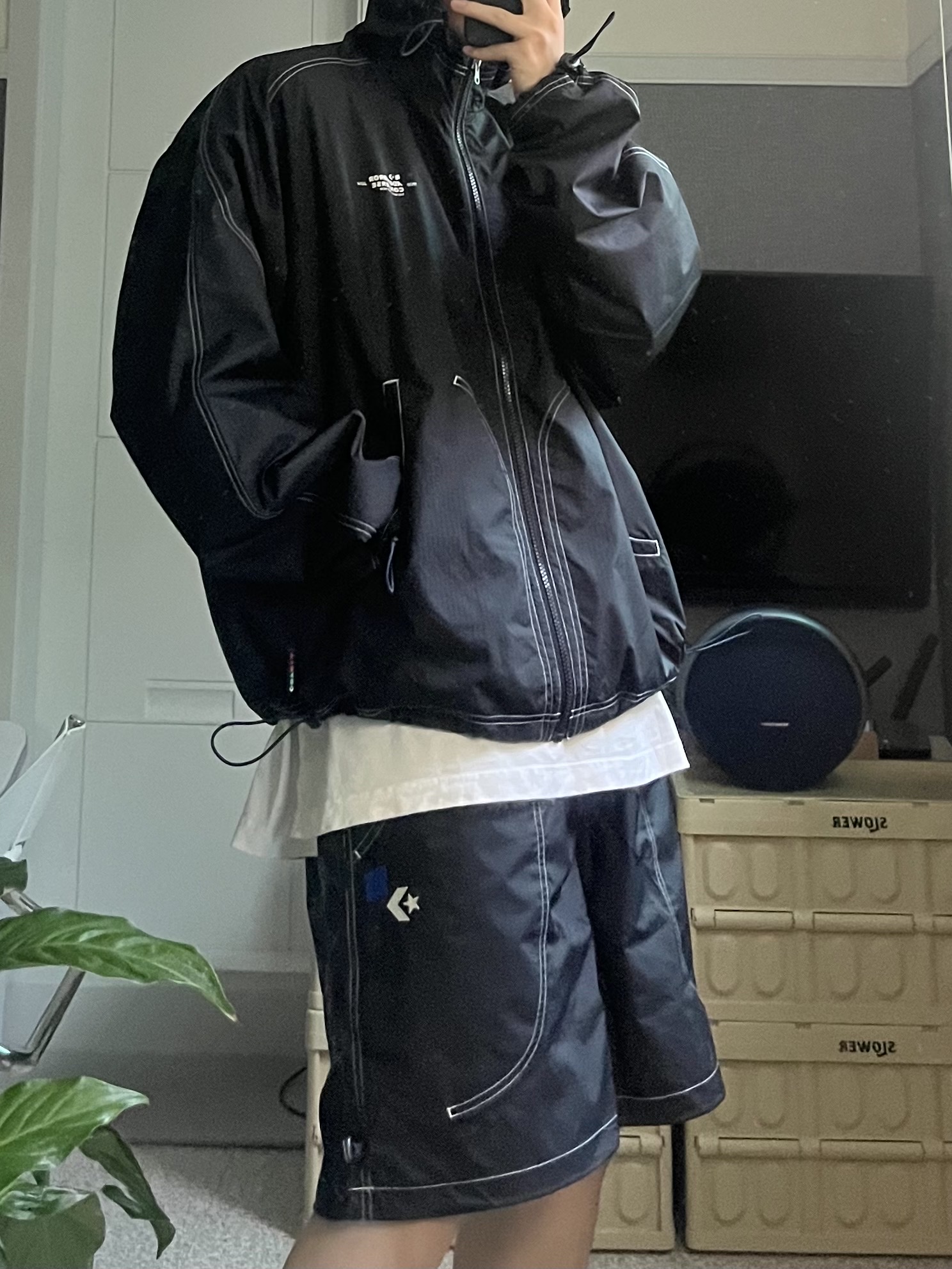 Converse x Ader Error Shapes Light Jacket Converse Black, Converse x Ader Error Shapes Shorts Black 착용 스타일 - 3