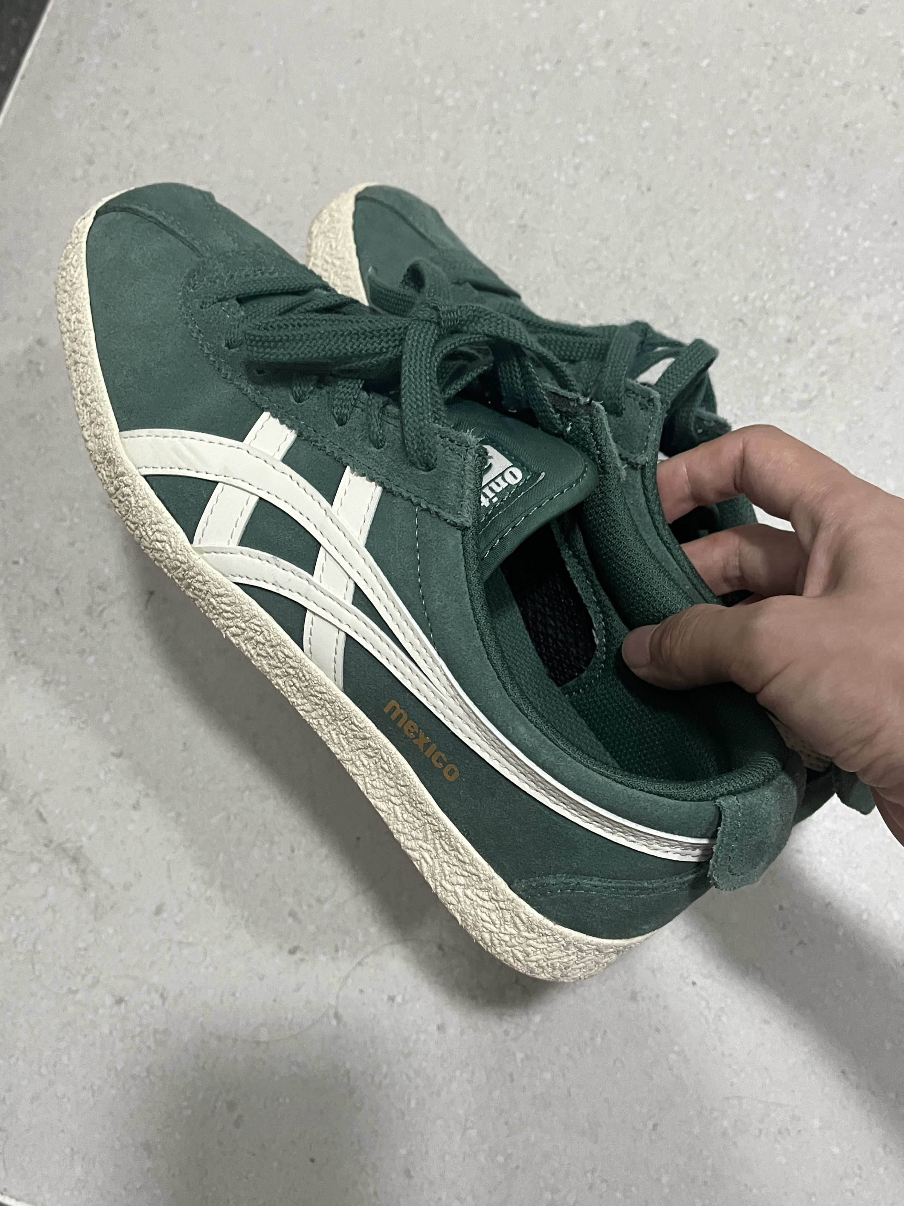 Onitsuka Tiger Mexico Deligation Pine Green 착용 스타일 - 4