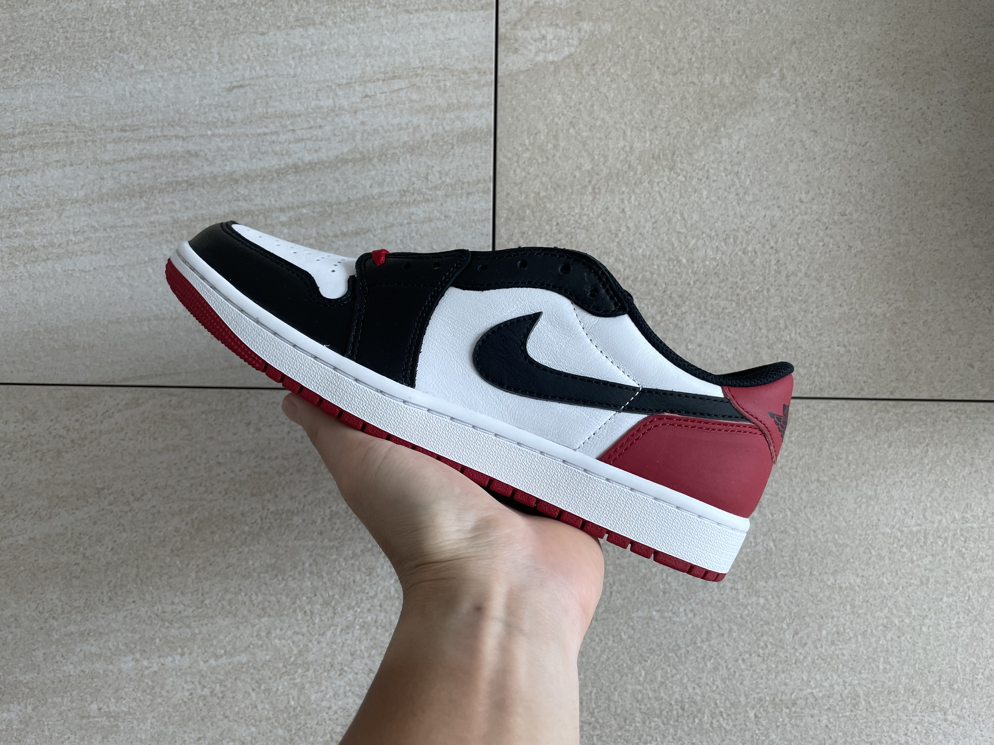 Jordan 1 Retro Low OG Black Toe 착용 스타일