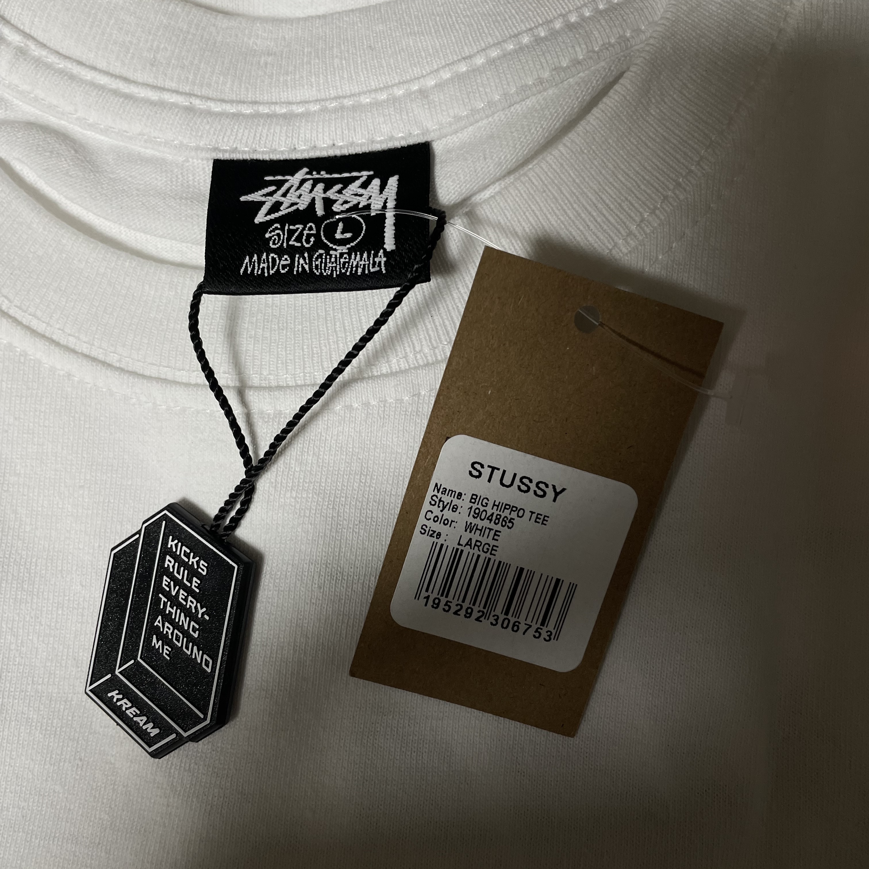 Stussy Livin' Large T-Shirt White 착용 스타일 - 2