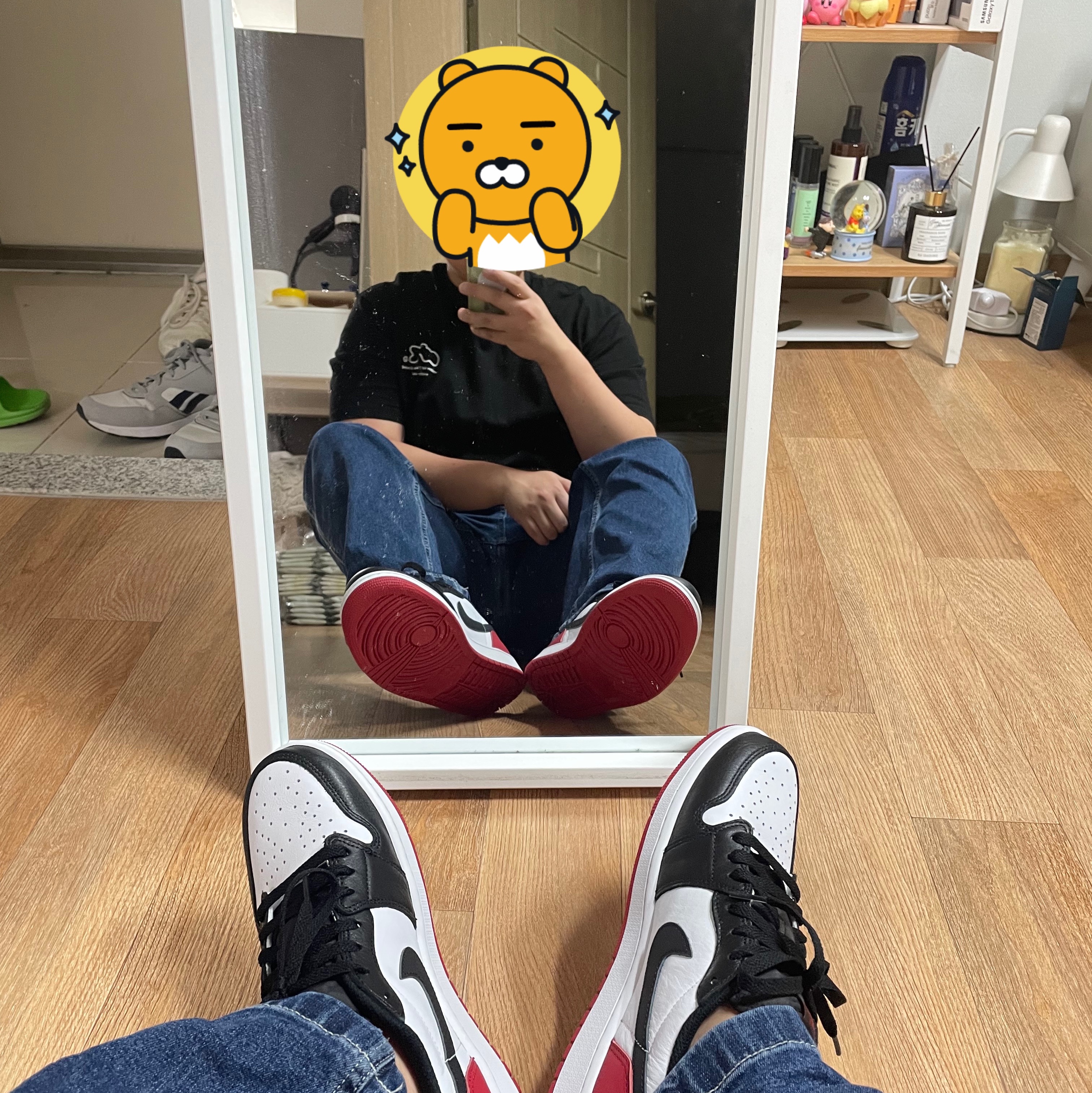 Jordan 1 Retro Low OG Black Toe 착용 스타일 - 5