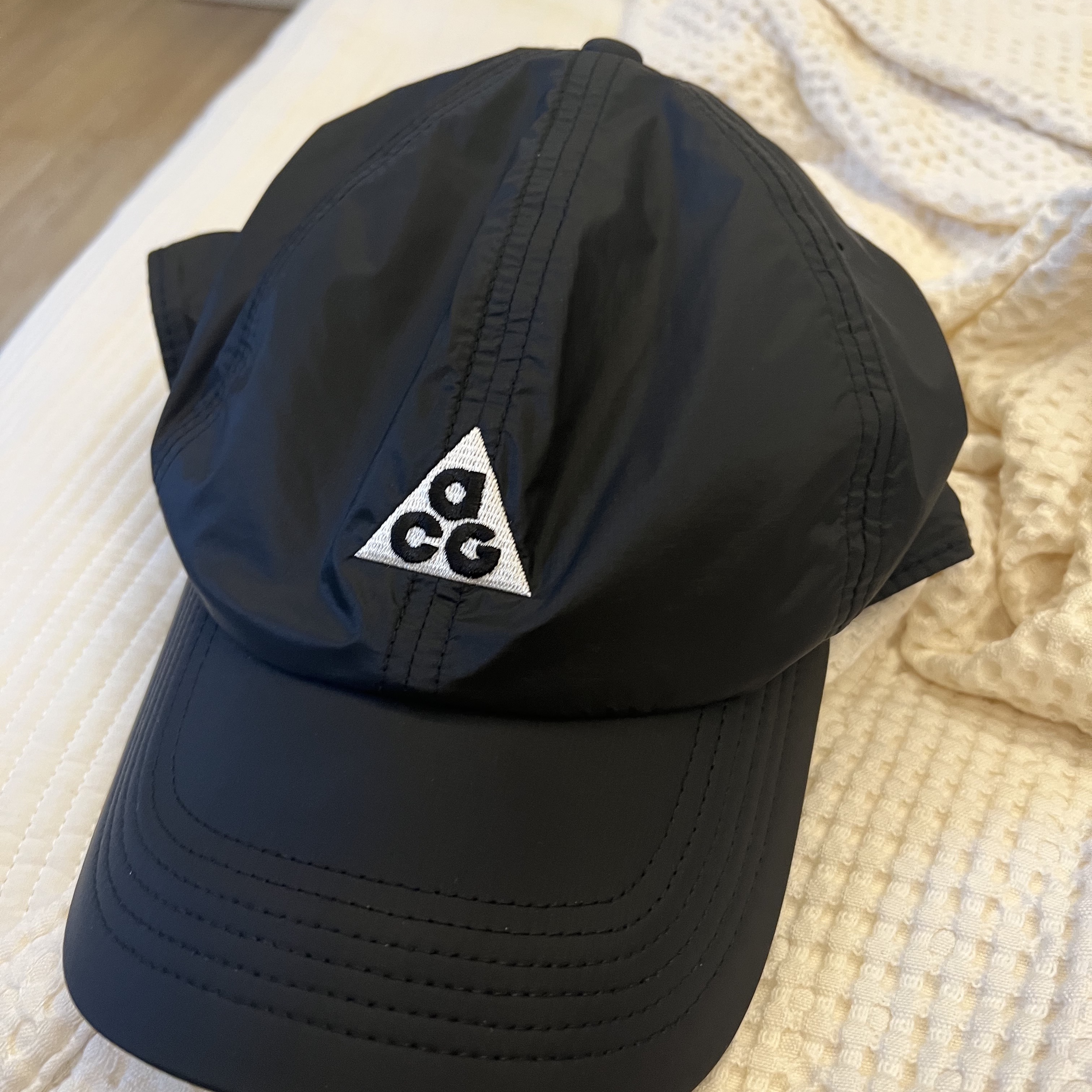 Nike ACG Trail Cap Black 착용 스타일