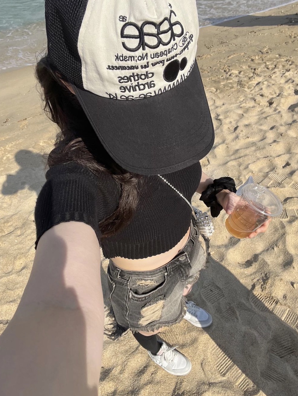 Aeae Web Logo Mesh Cap Black, Aeae Web Logo Mesh Cap Olive Beige 착용 스타일