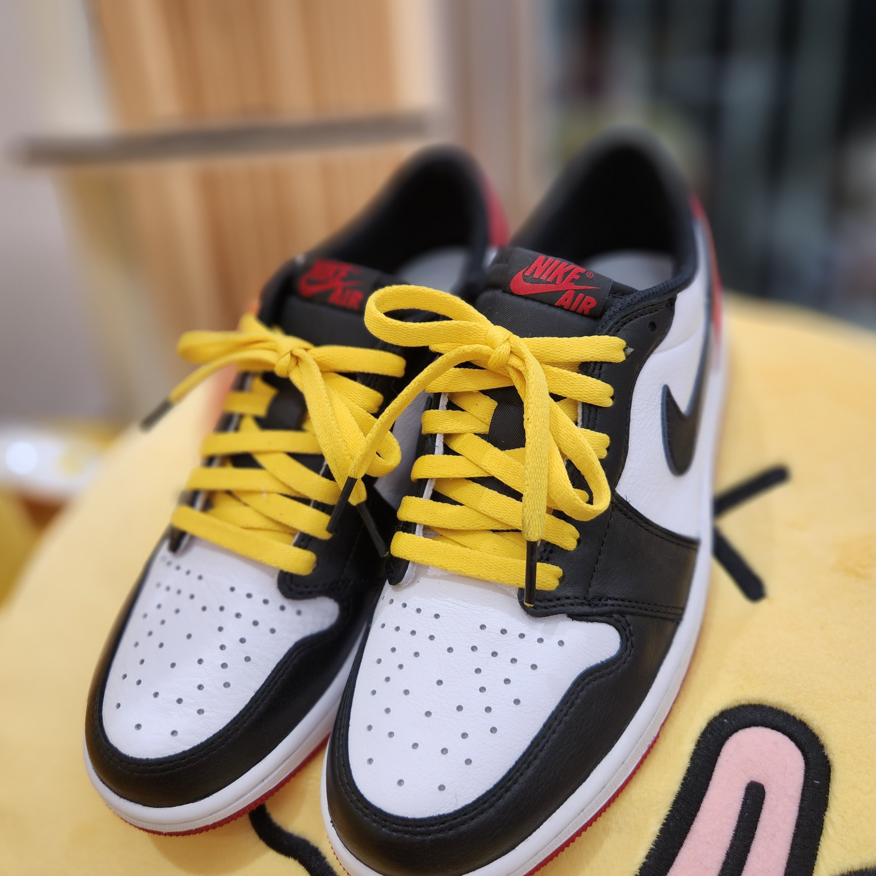 Jordan 1 Retro Low OG Black Toe 착용 스타일 - 1