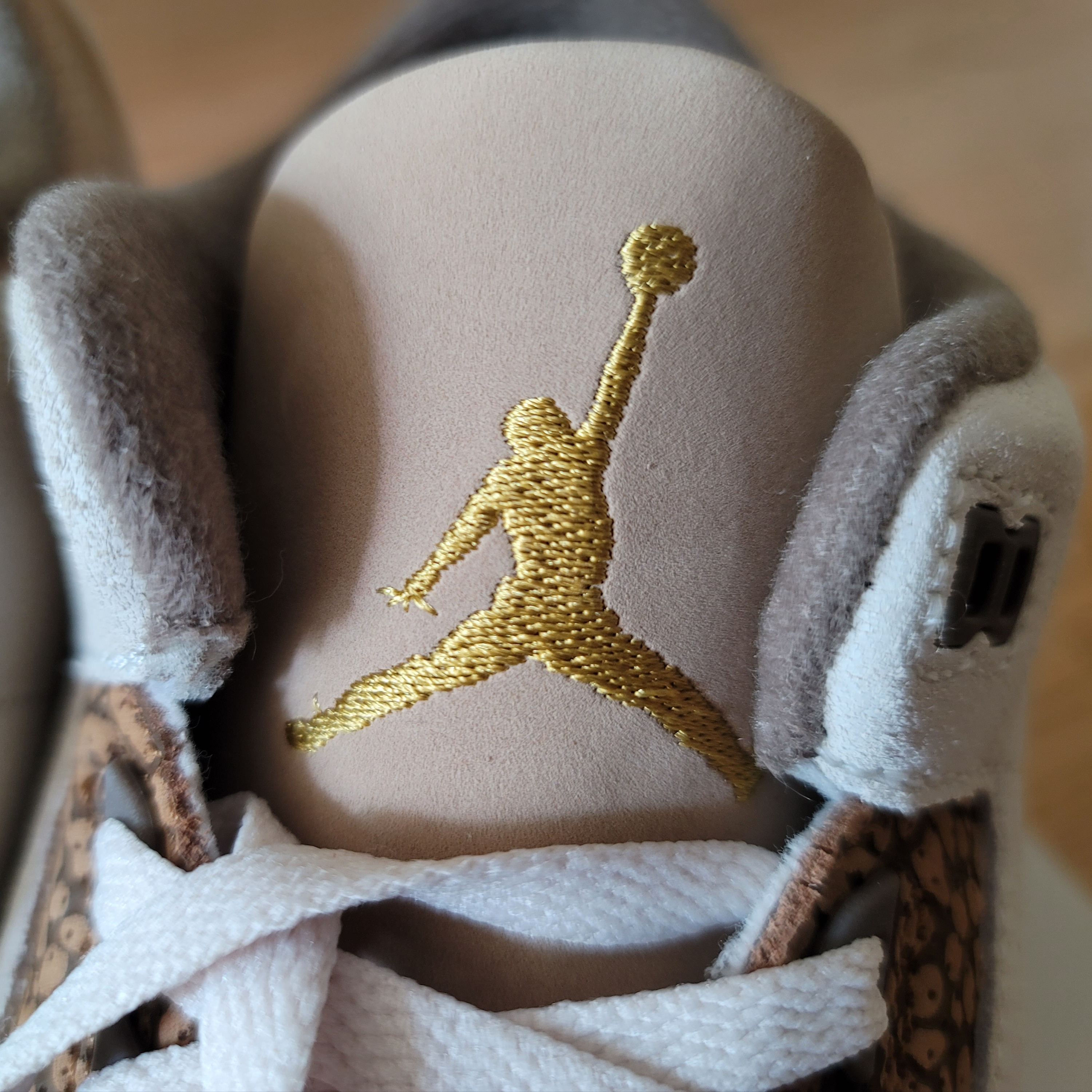 Jordan 3 Retro Orewood Brown 착용 스타일 - 2