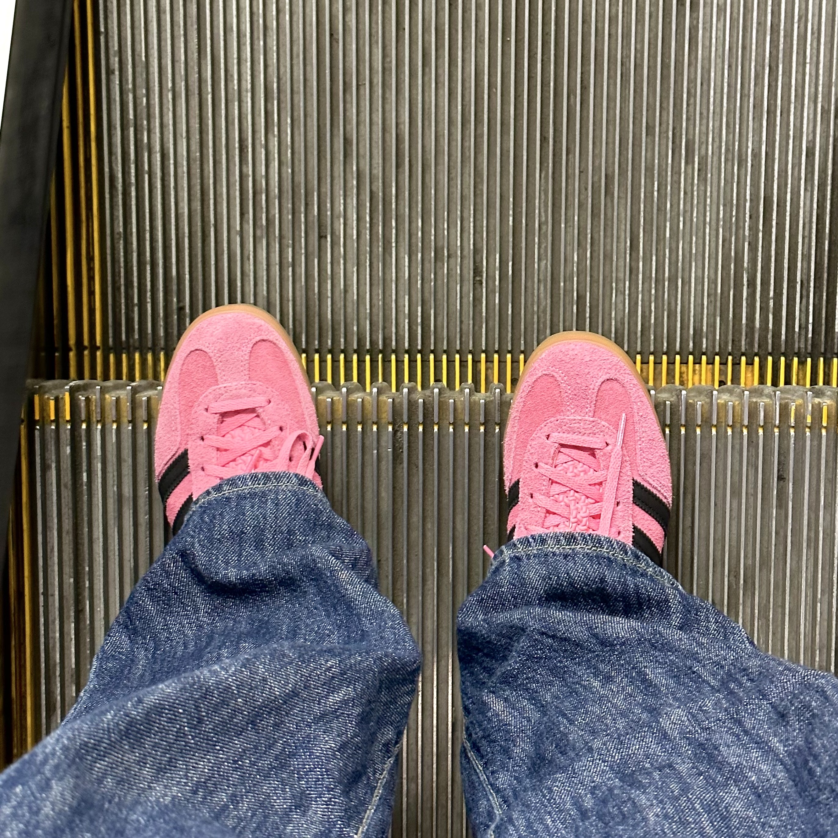 (W) Adidas Gazelle Indoor Bliss Pink 착용 스타일