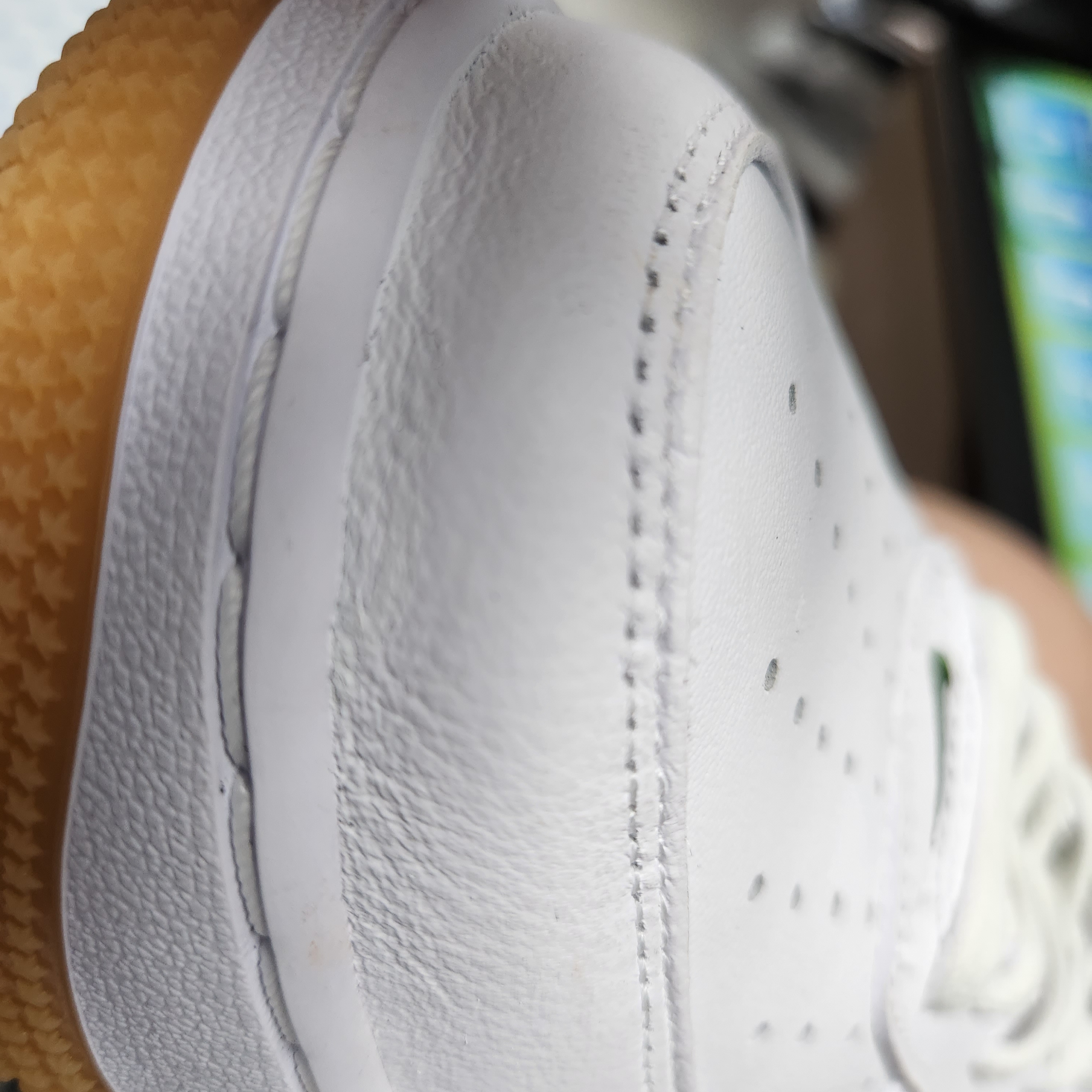 Nike Air Force 1 Low Retro Color of the Month White Forest Green 착용 스타일 - 4
