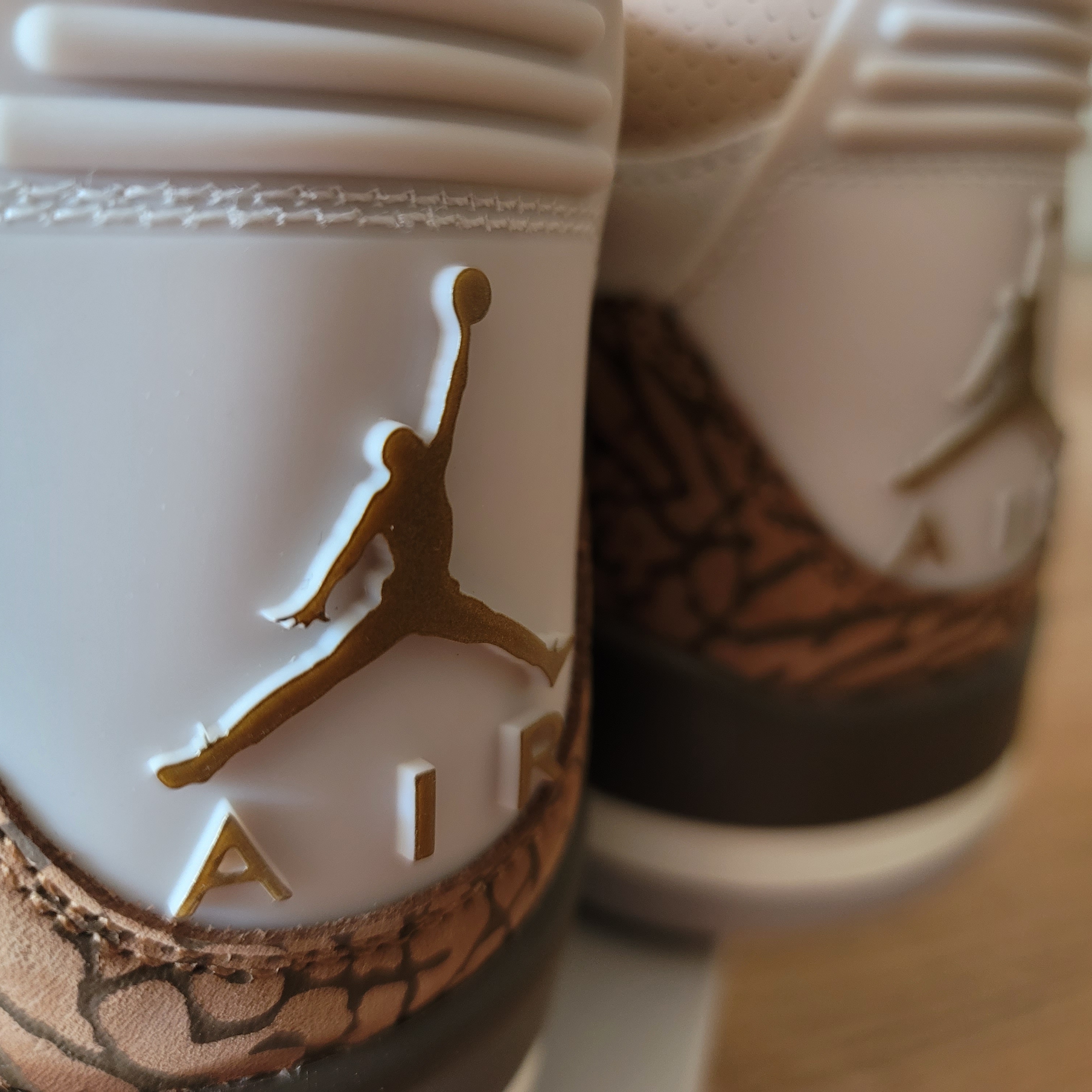 Jordan 3 Retro Orewood Brown 착용 스타일 - 3