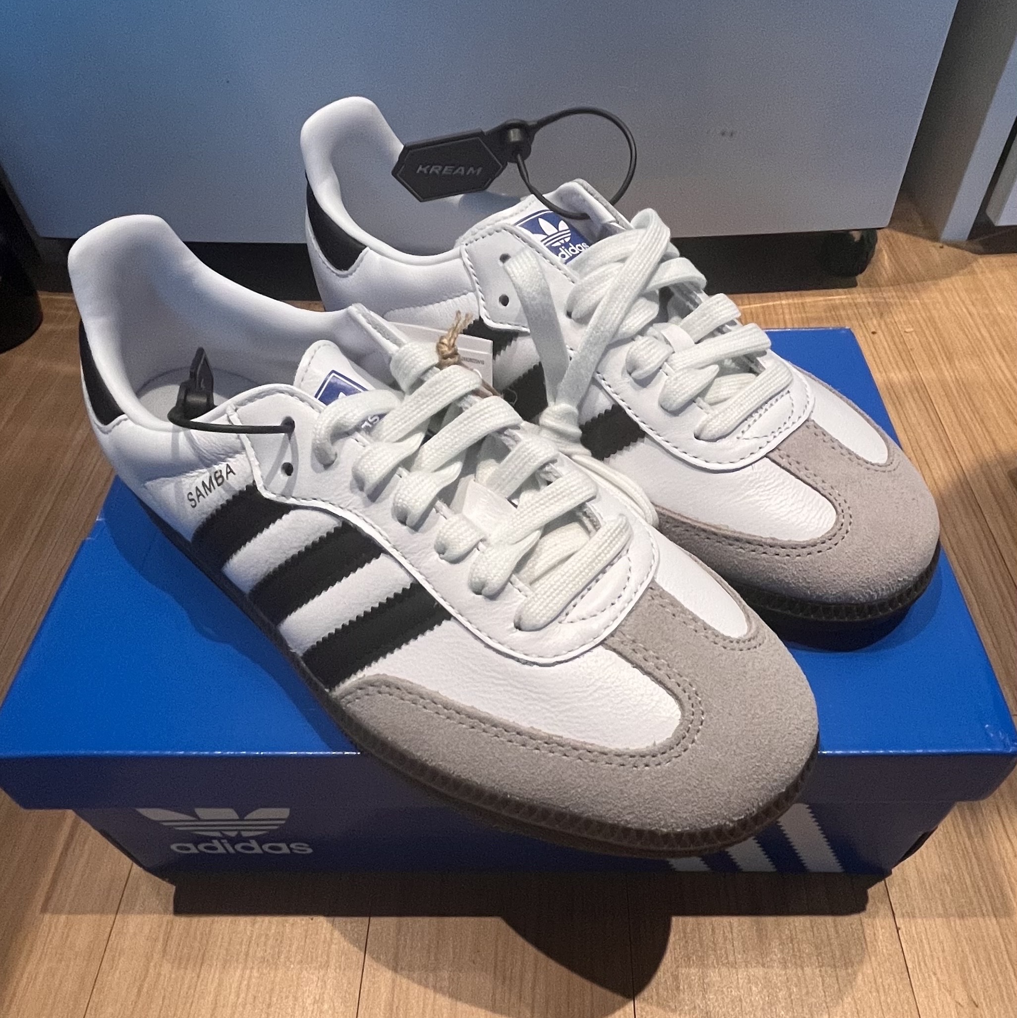 Adidas Samba OG Cloud White 착용 스타일