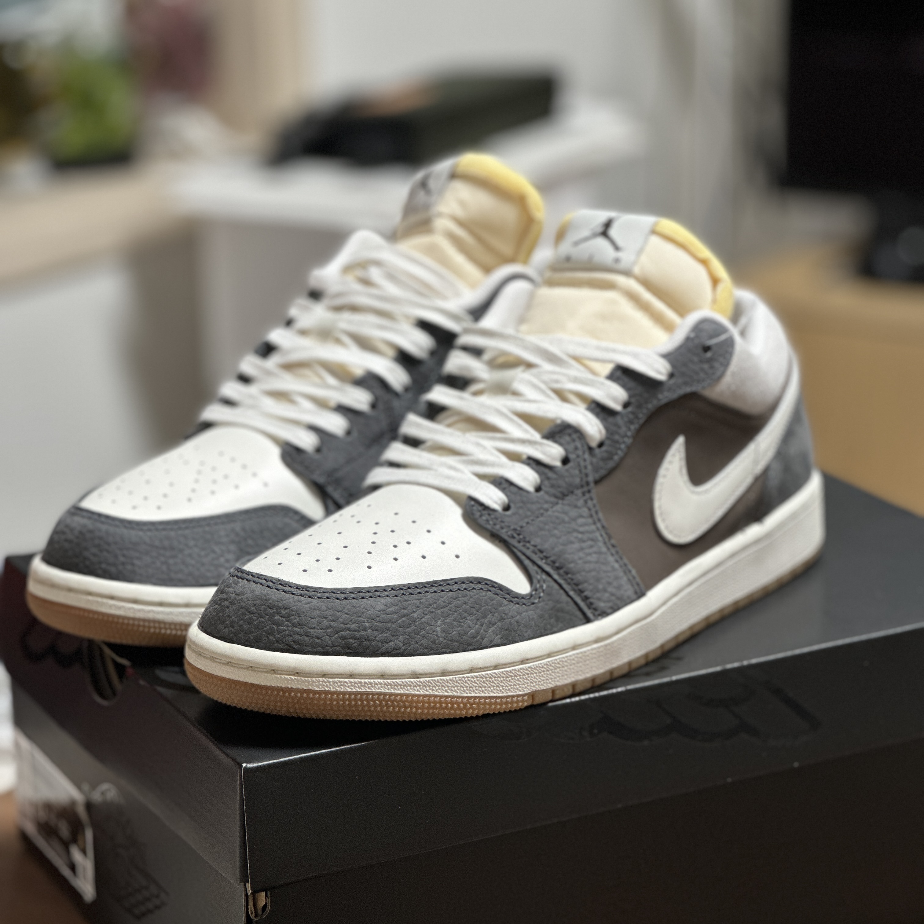 Jordan 1 Low Kkachi 착용 스타일 - 1