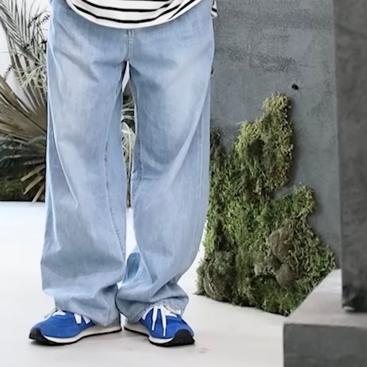 New Balance 574 Heritage Blue White 착용 스타일