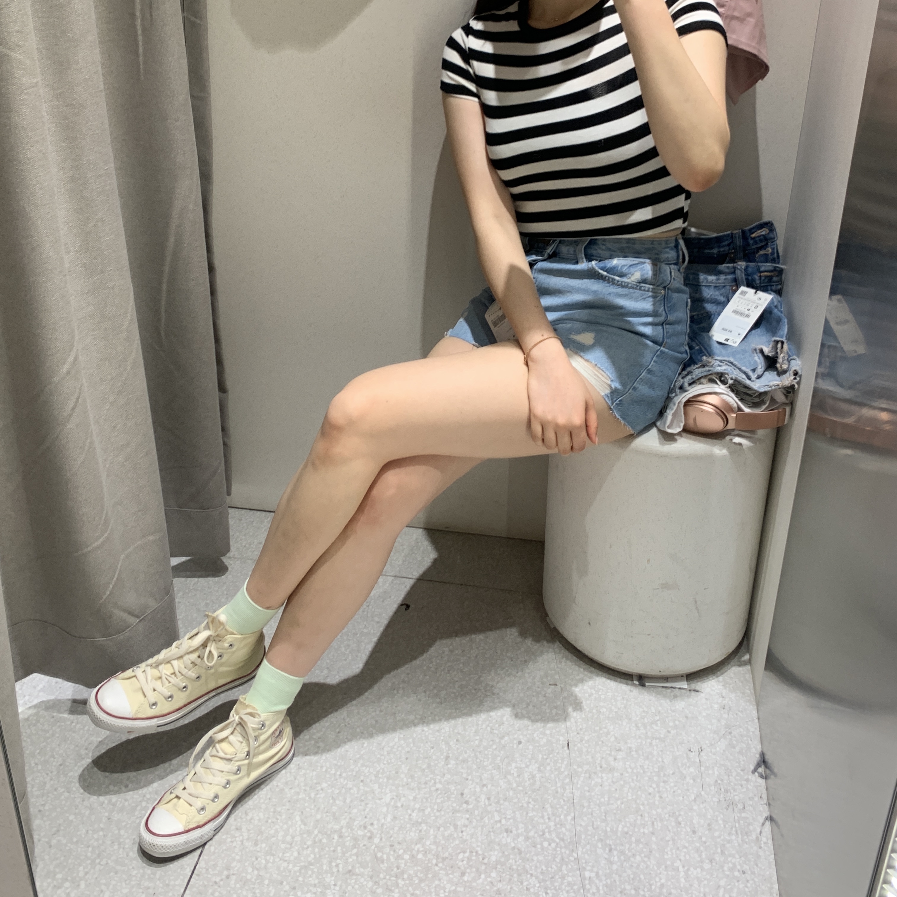 Converse Chuck 70 High Parchment 착용 스타일 - 2
