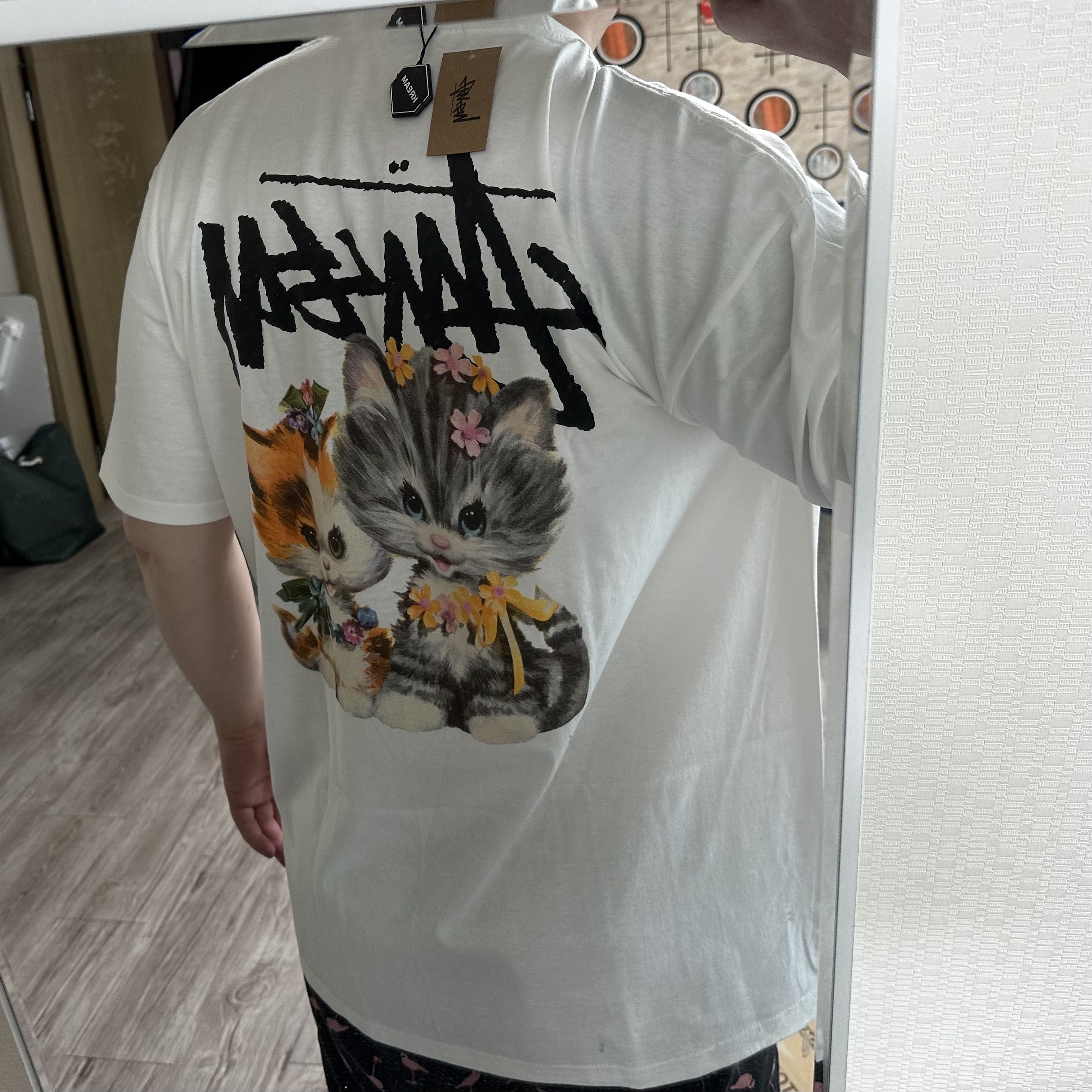 Stussy Kittens T-Shirt White 착용 스타일 - 3