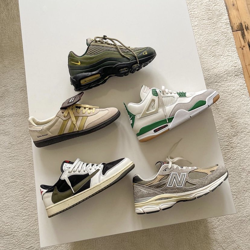 (W) Jordan 1 x Travis Scott Retro Low OG SP Medium Olive, Nike x Corteiz Air Max 95 Sequoia 착용 스타일