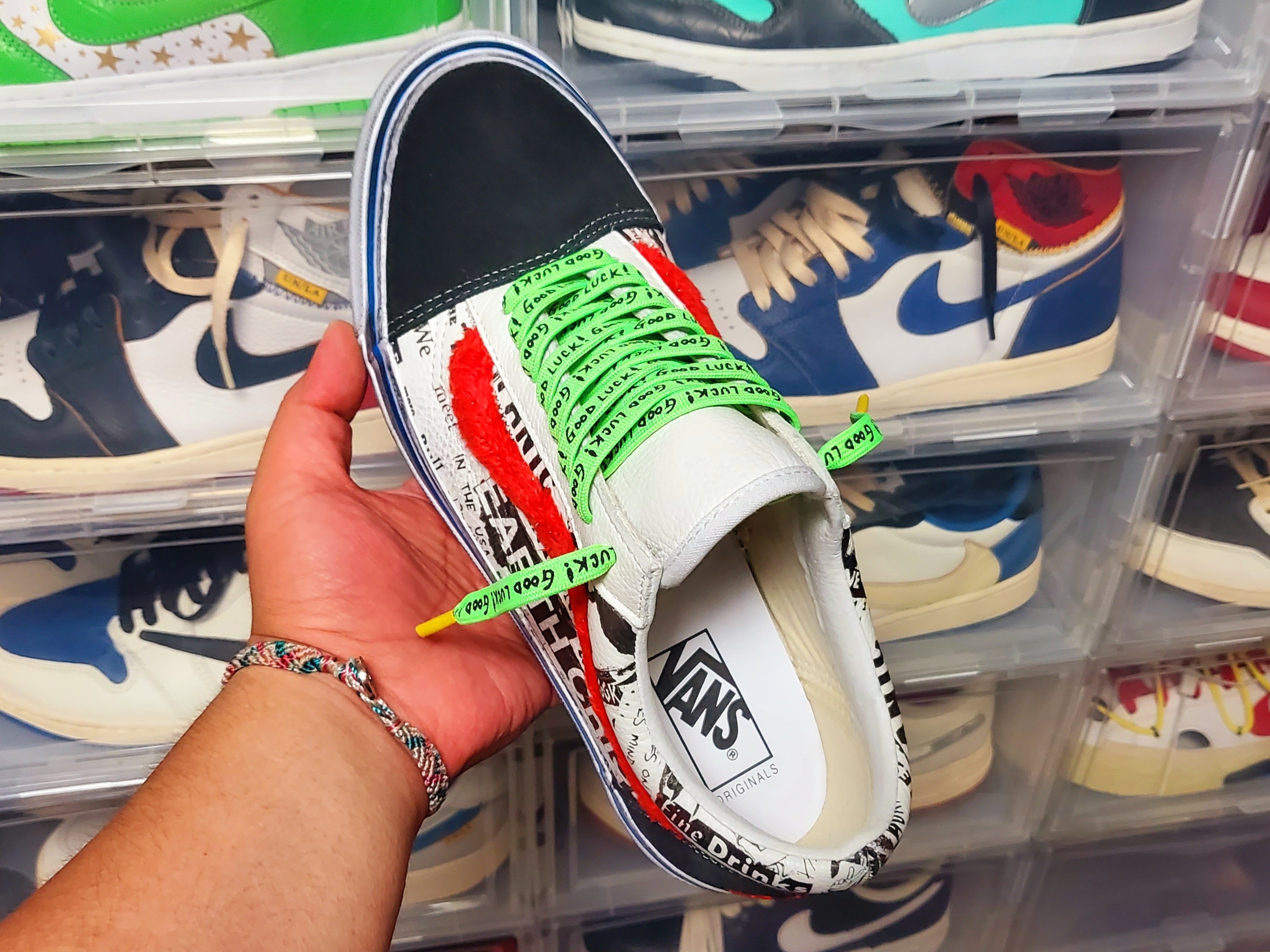 Vans Vault x Gallery Dept. OG Old Skool LX 착용 스타일 - 3
