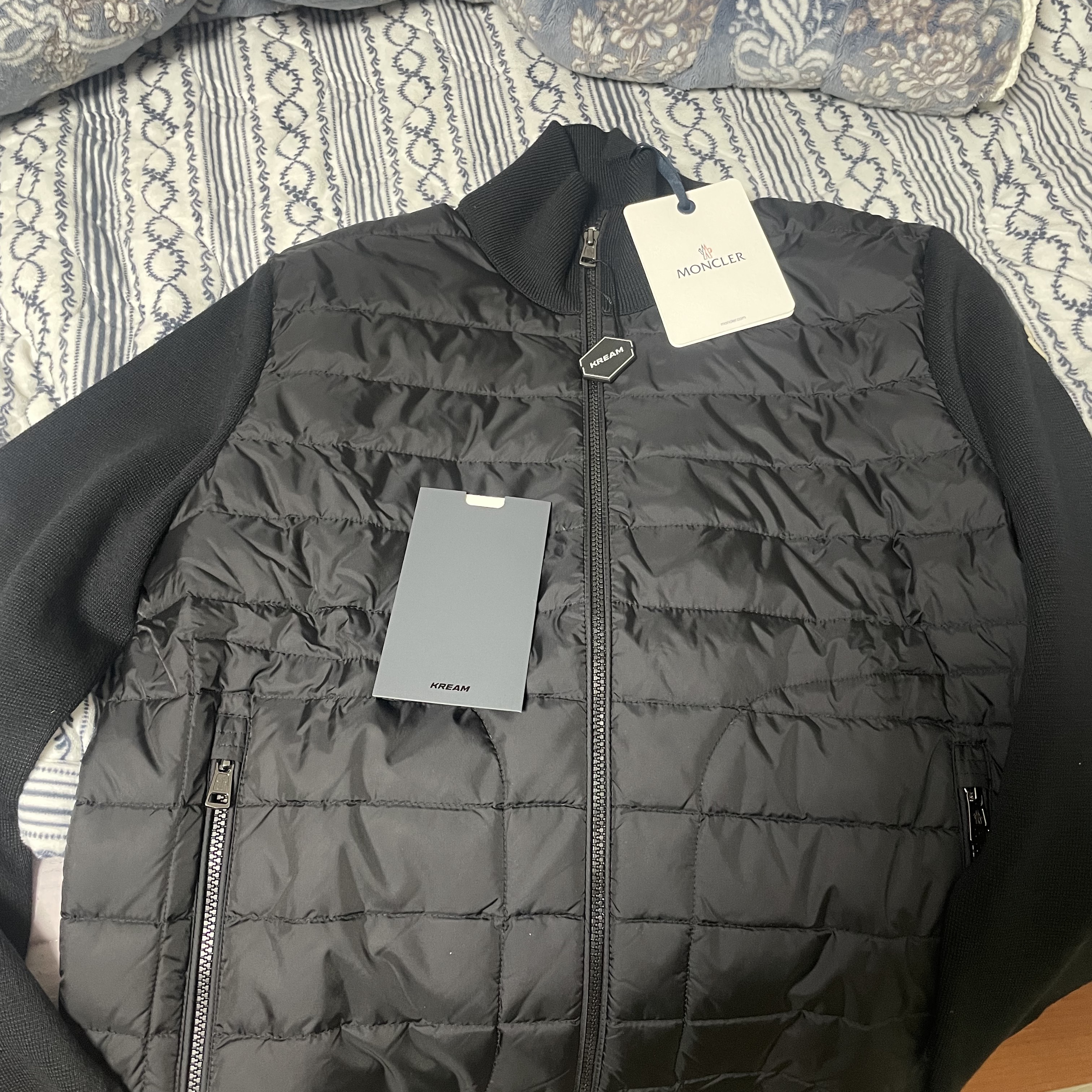 Moncler Padded Wool Cardigan Black - 22FW 착용 스타일