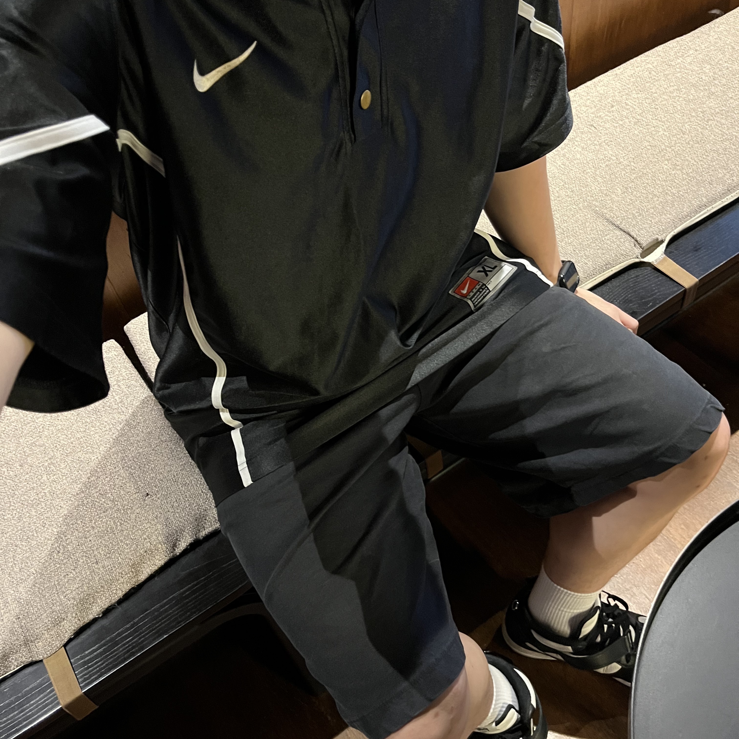 Nike x Stussy Air Force 1 '07 Mid SP Black and Light Bone 착용 스타일 - 1