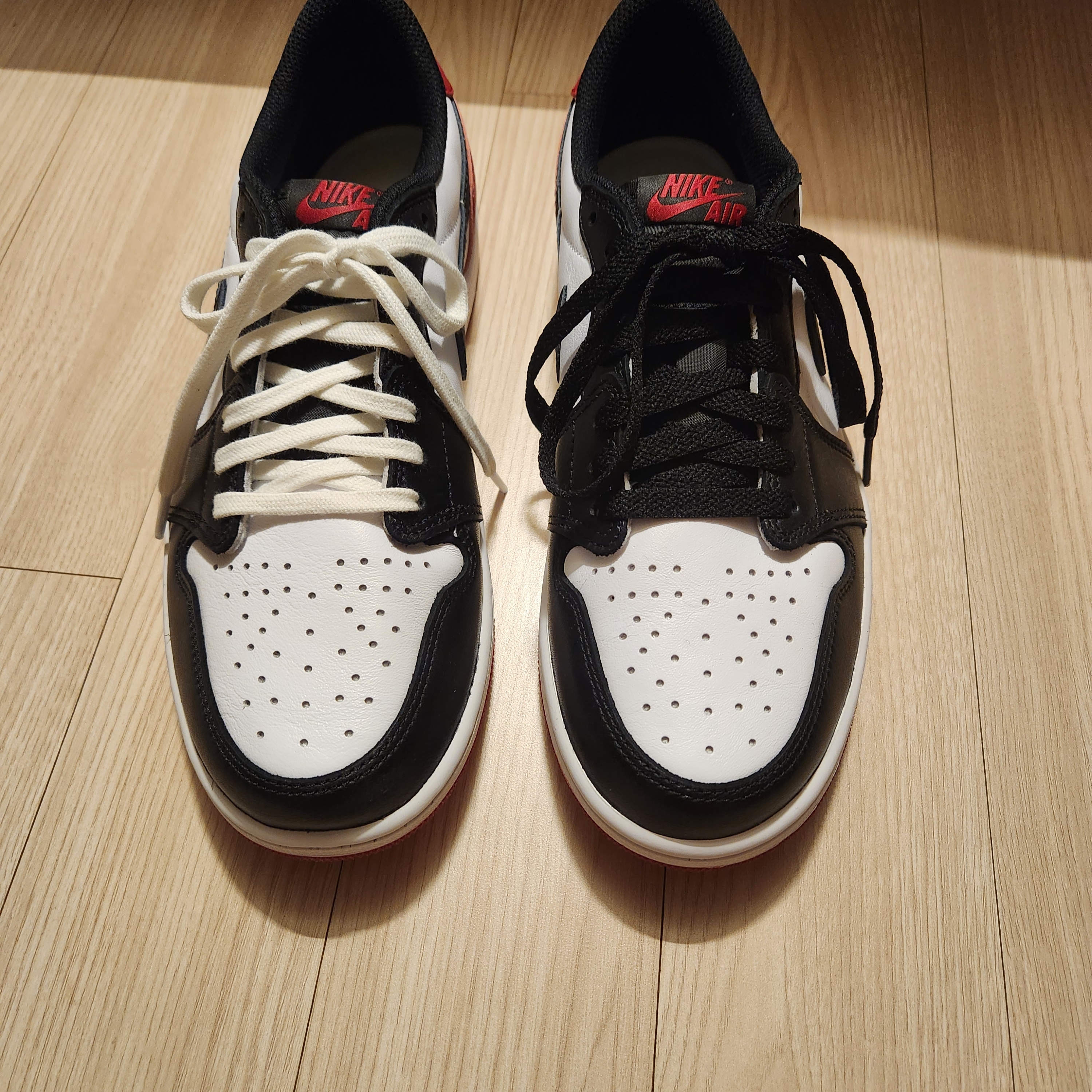Jordan 1 Retro Low OG Black Toe 착용 스타일 - 1