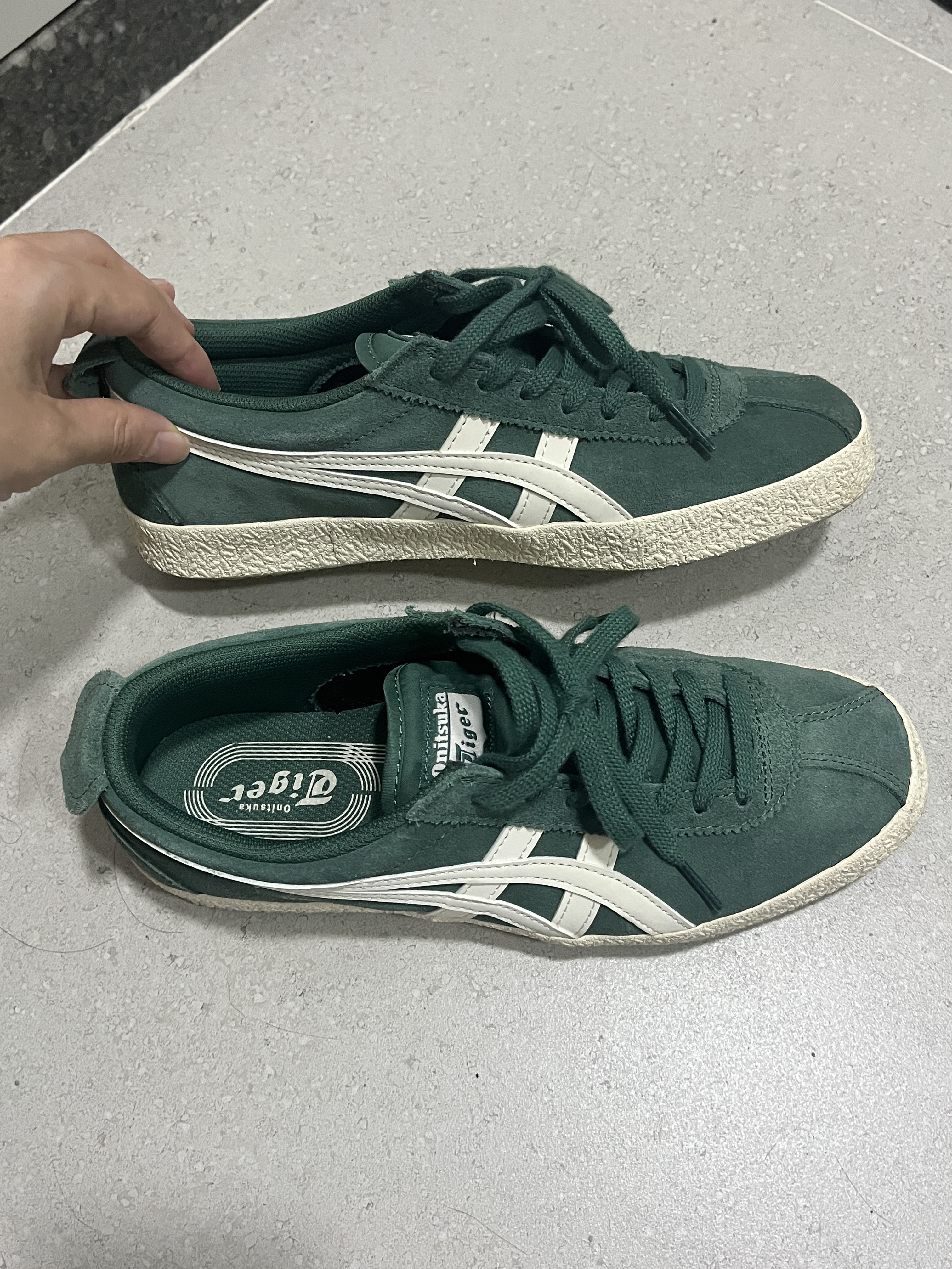 Onitsuka Tiger Mexico Deligation Pine Green 착용 스타일 - 3
