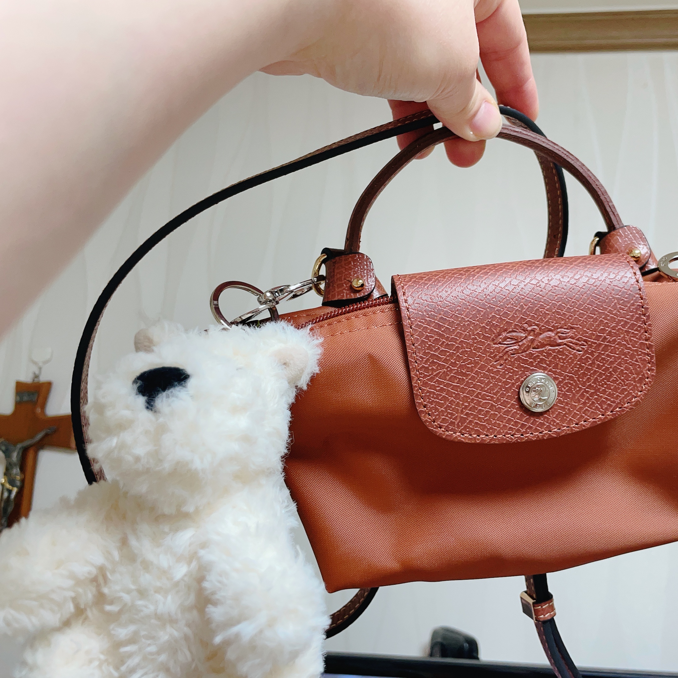 Jellycat Munro Scottie Dog Bag Charm Cream 착용 스타일