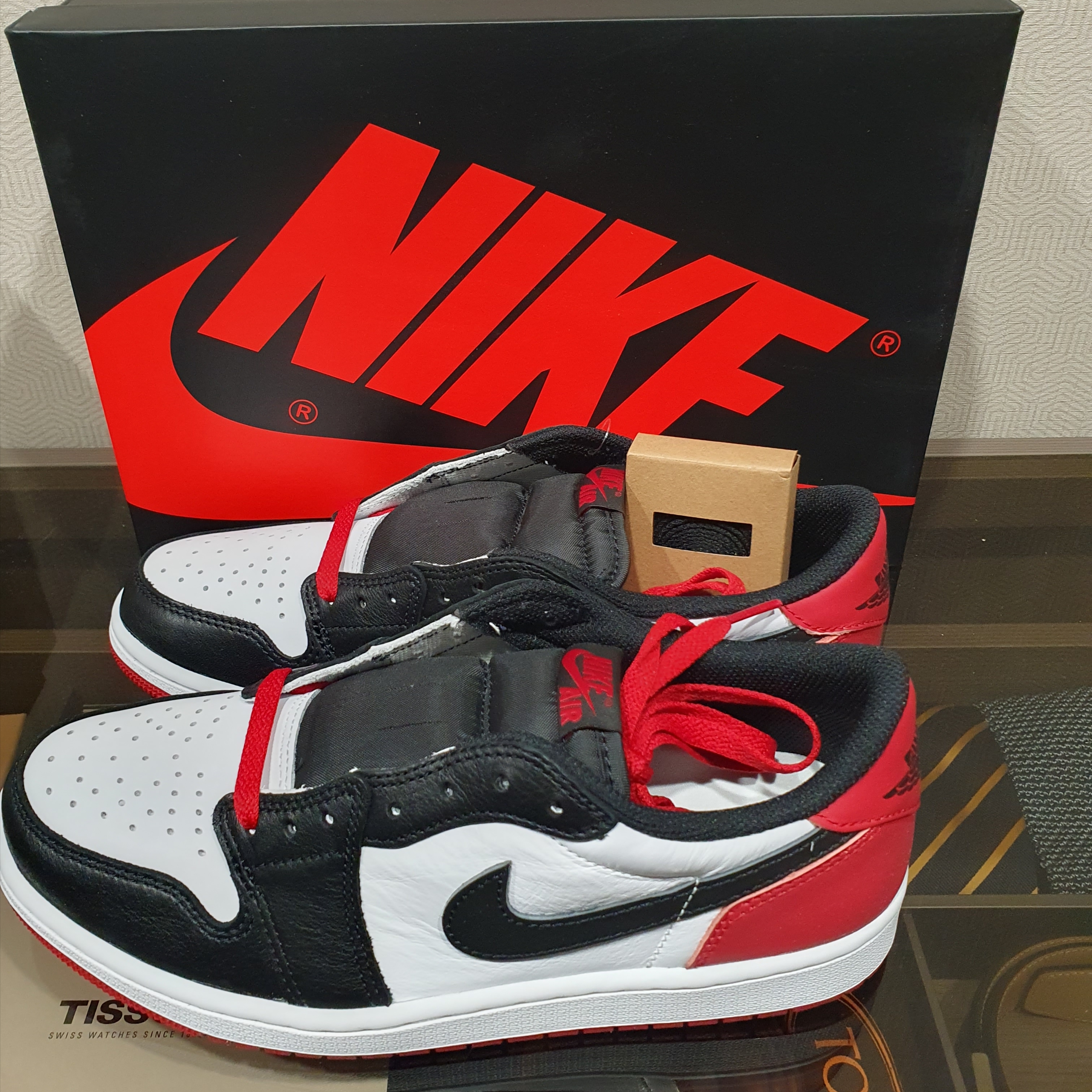 Jordan 1 Retro Low OG Black Toe 착용 스타일 - 2