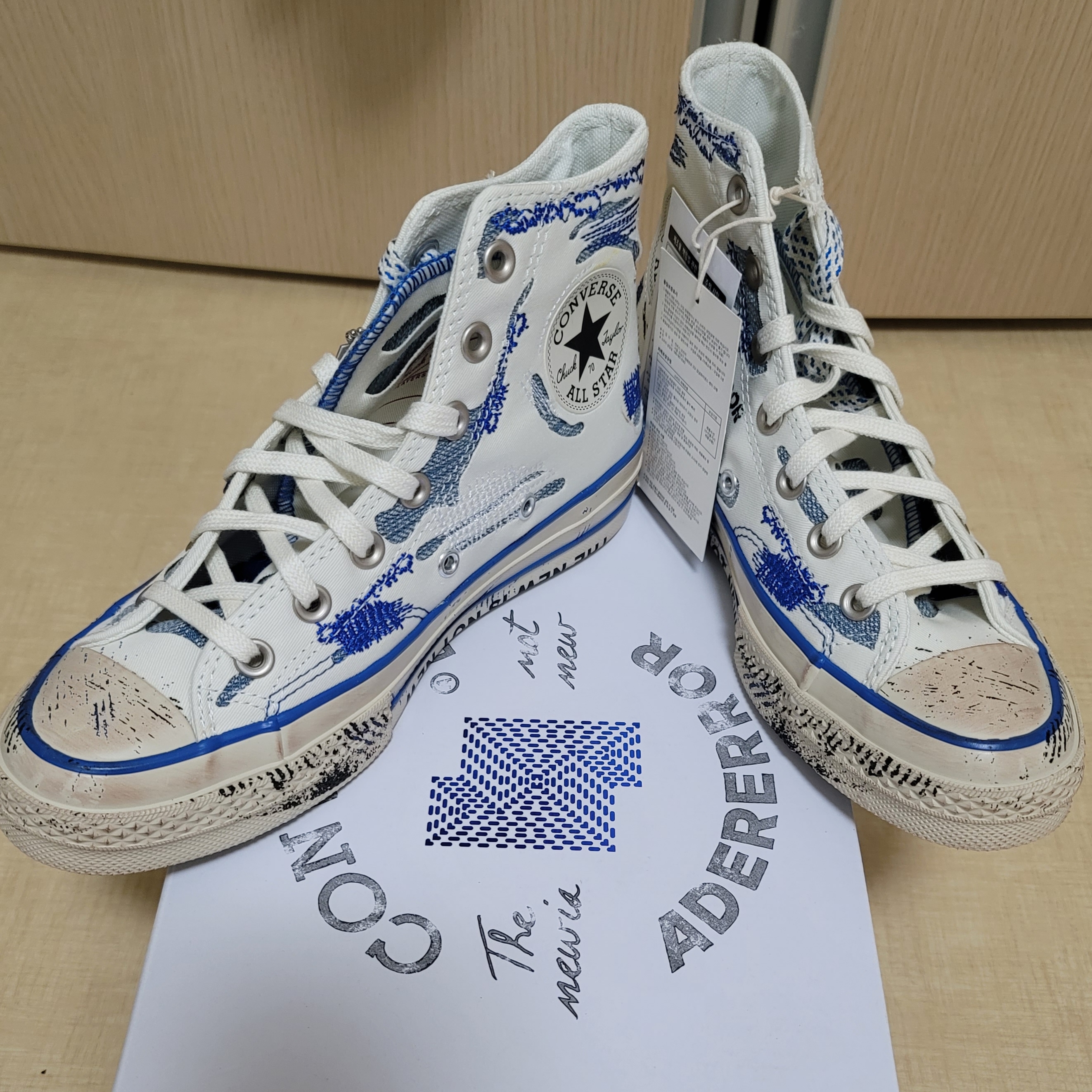 Converse x Ader Error Chuck 70 High White 착용 스타일 - 4
