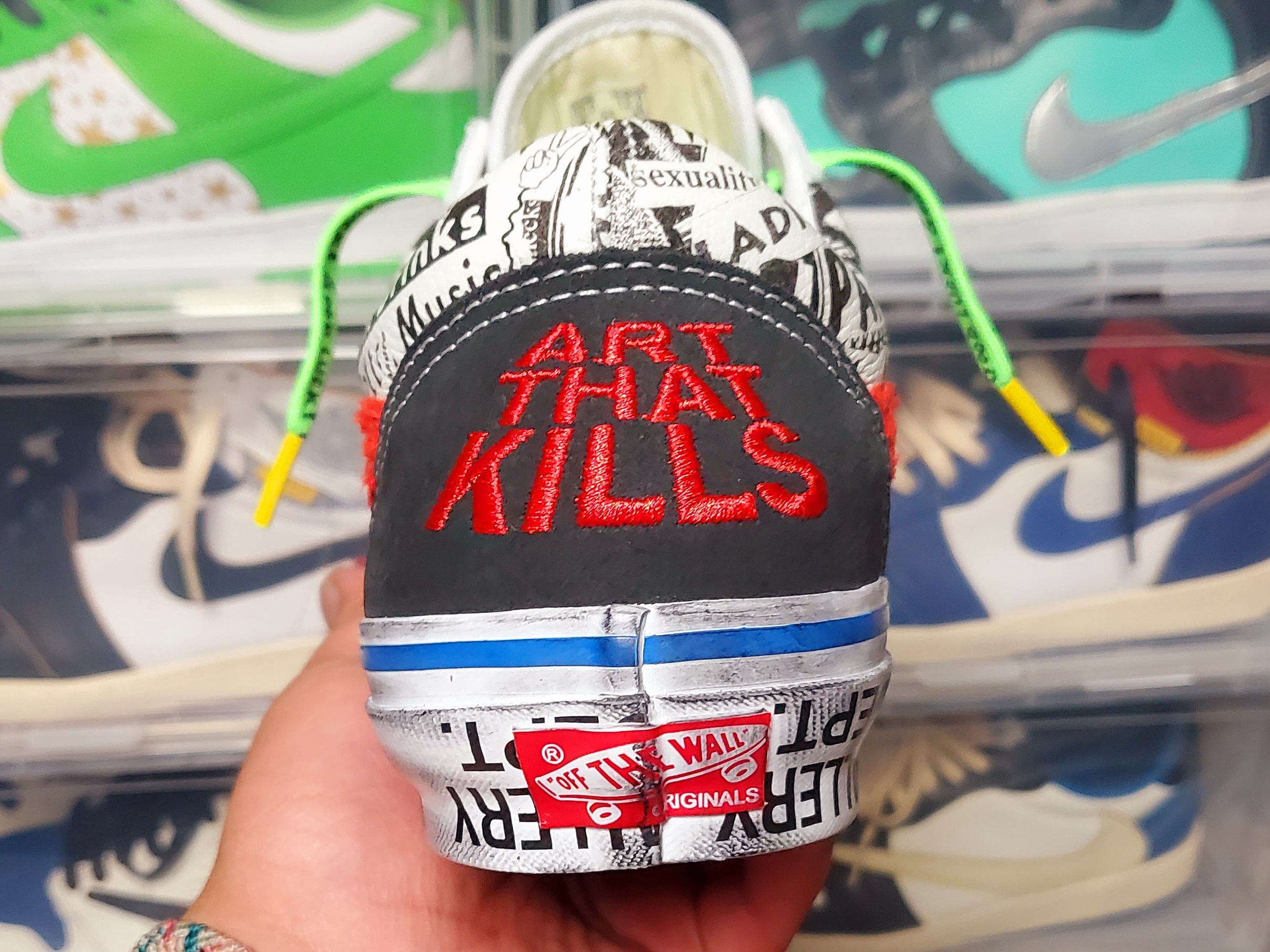 Vans Vault x Gallery Dept. OG Old Skool LX 착용 스타일 - 4