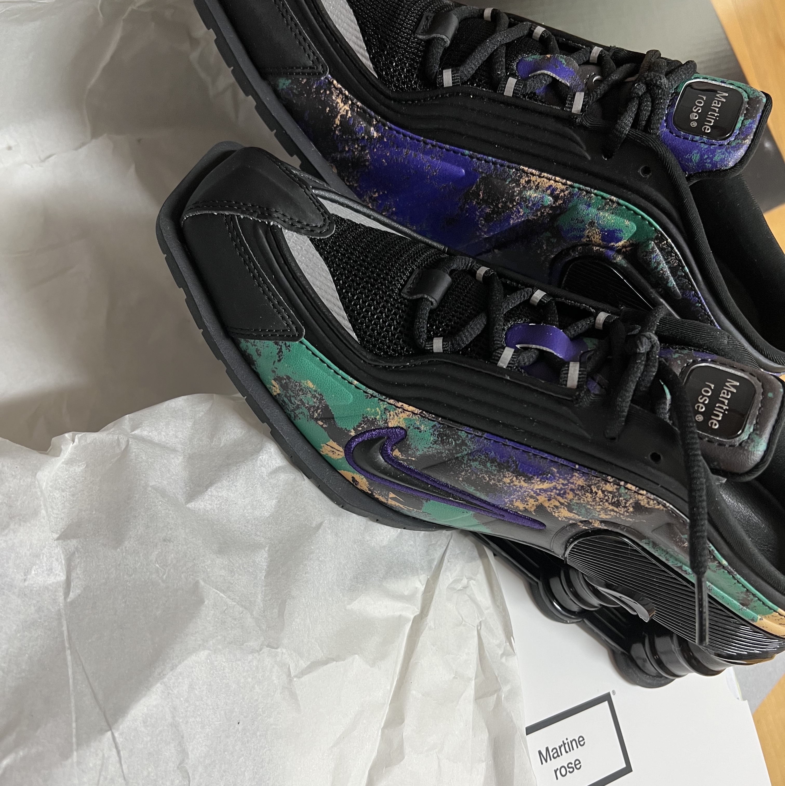 Nike x Martine Rose Shox MR4 Black Multi 착용 스타일