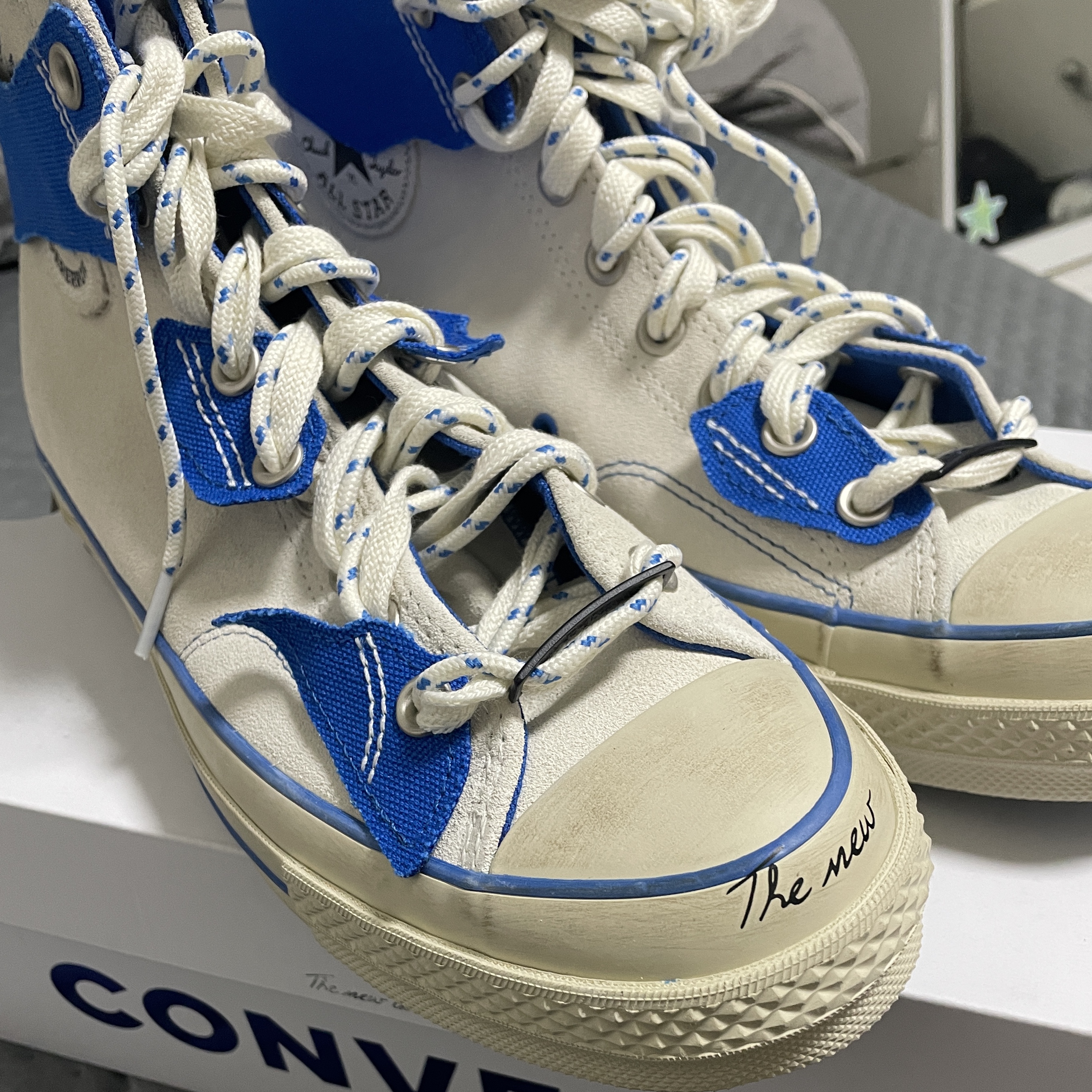 Converse x Ader Error Chuck 70 High White 착용 스타일 - 2