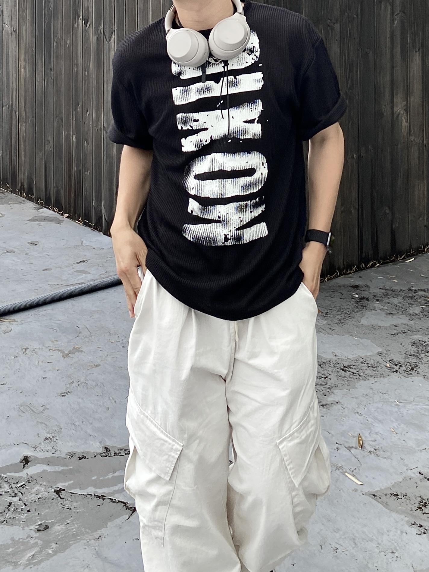 Maison Mihara Yasuhiro Blakey OG Sole Leather Low-top Sneakers Black, Our Legacy Ladon Leather Keychain Black 착용 스타일 - 4