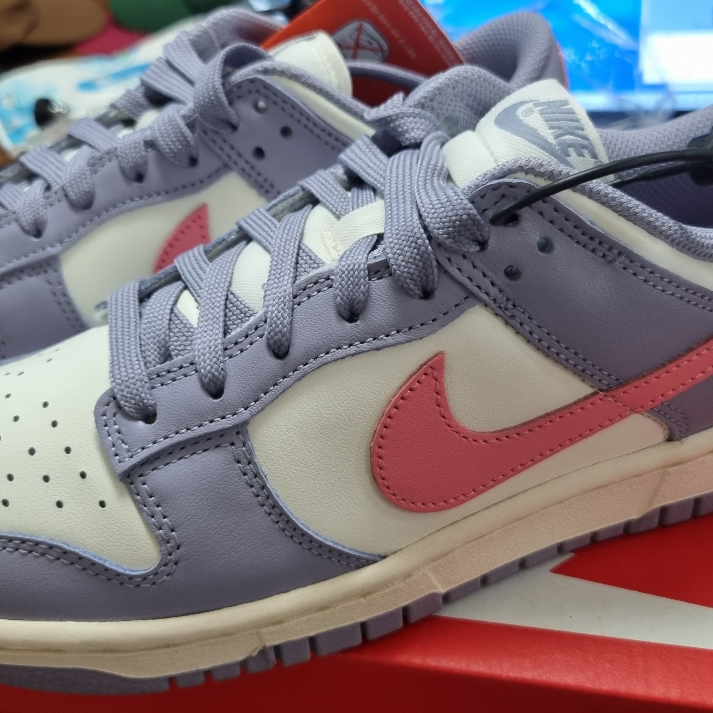 (W) Nike Dunk Low Indigo Haze Coral Chalk 착용 스타일