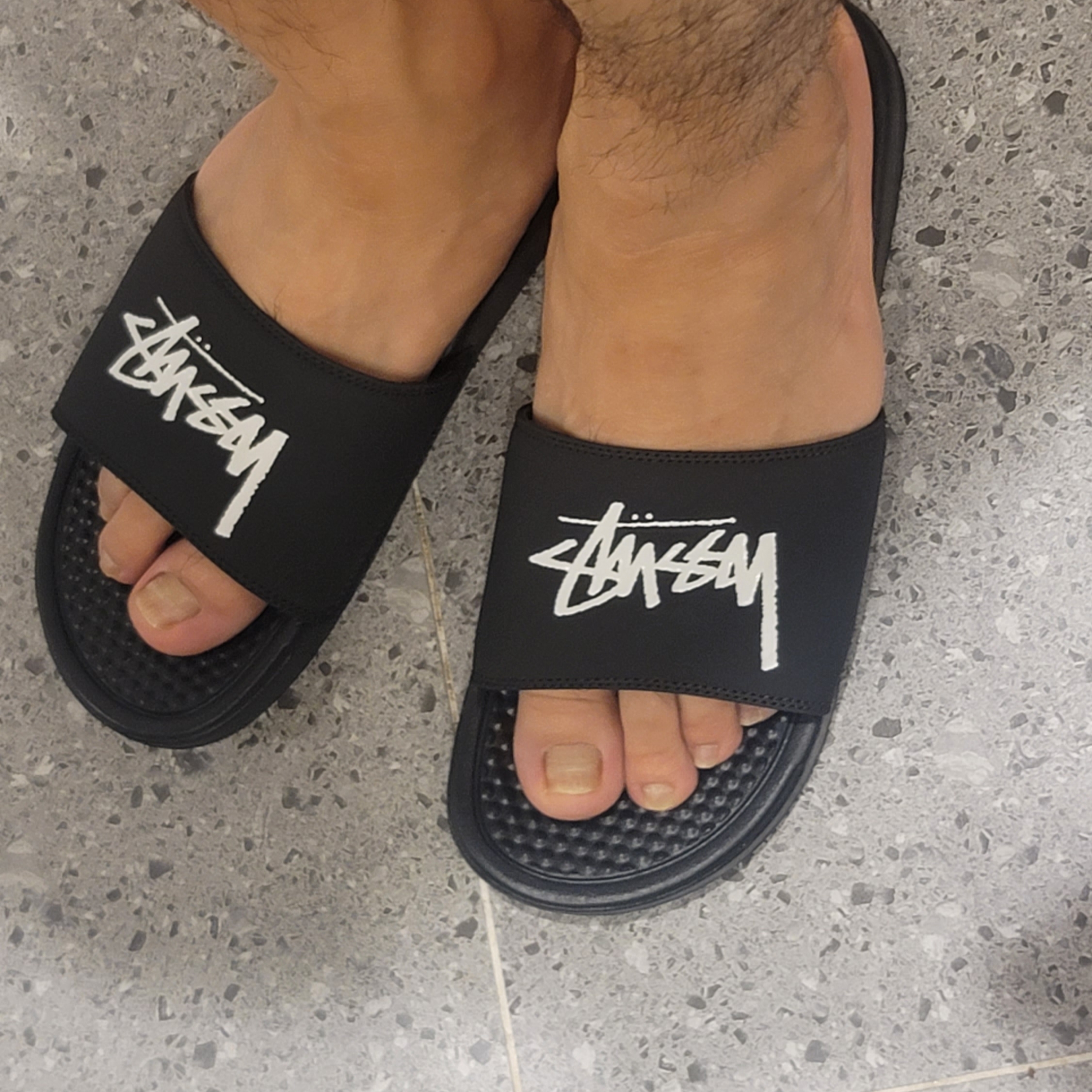 Nike x Stussy Benassi Slide Off Noir 착용 스타일 - 2