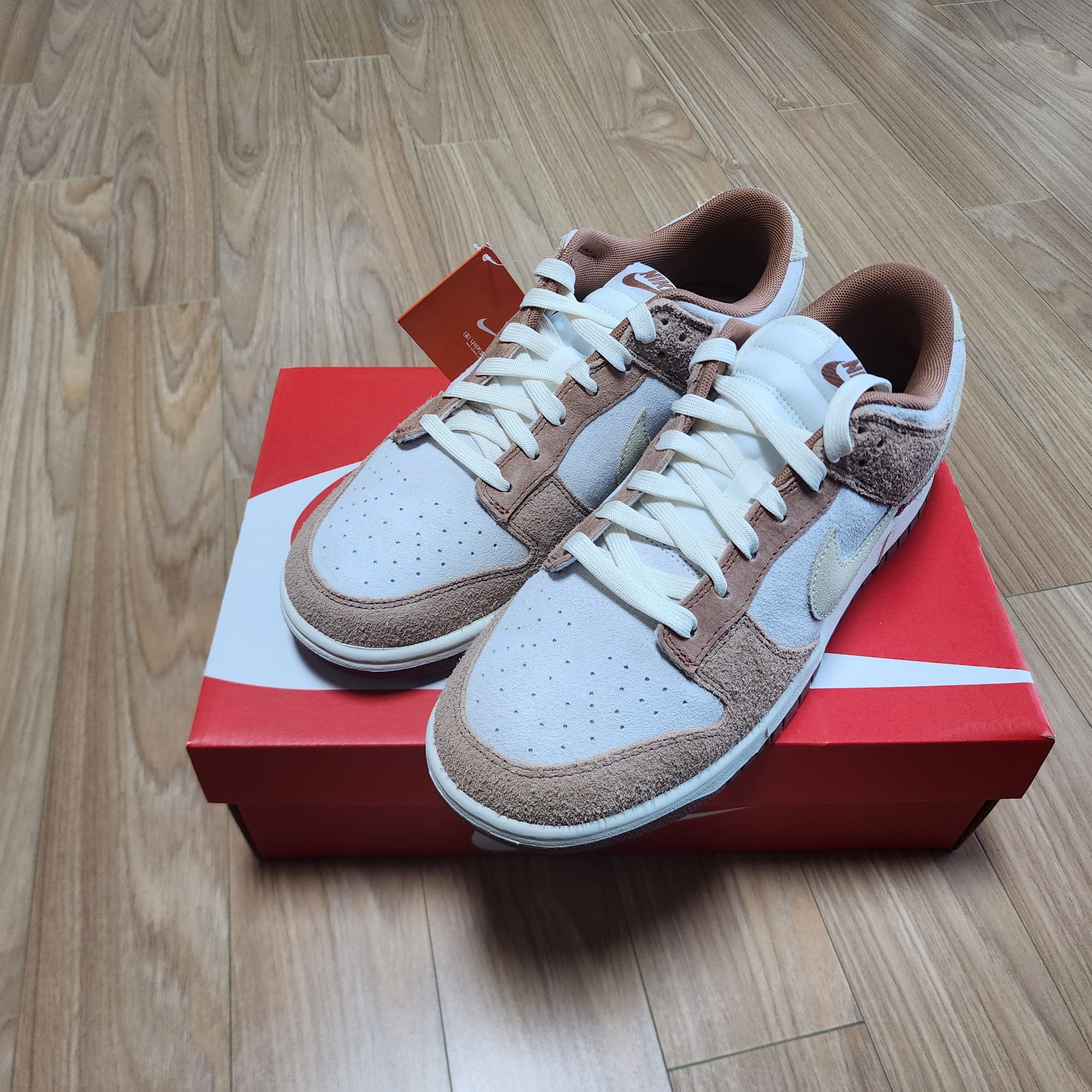 Nike Dunk Low Pro Premium Medium Curry 착용 스타일 - 3