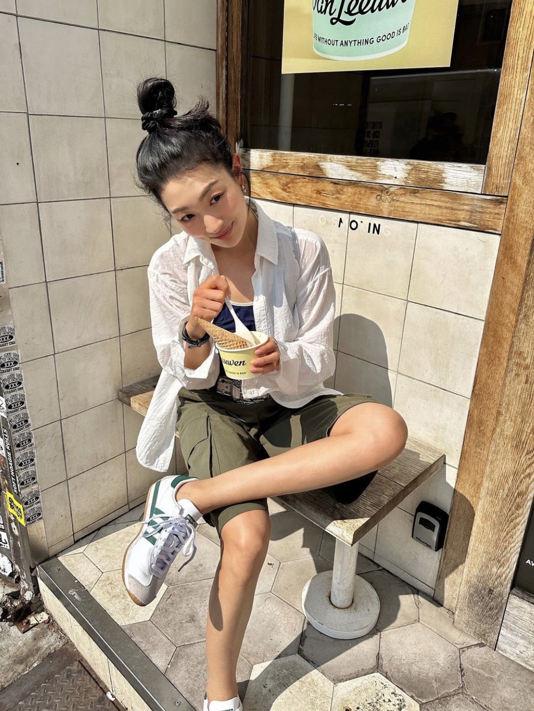 Adidas Country OG Cloud White Collegiate Green 착용 스타일