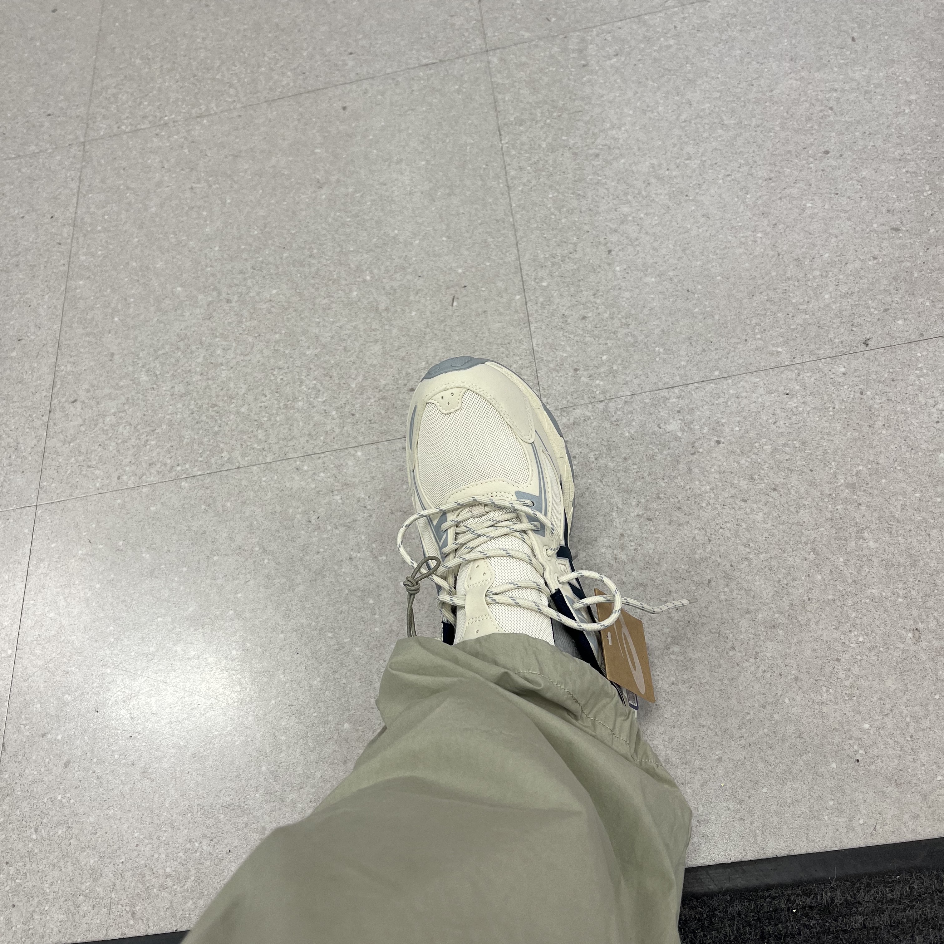 Asics Gel-Venture 6 SPS Birch French Blue 착용 스타일