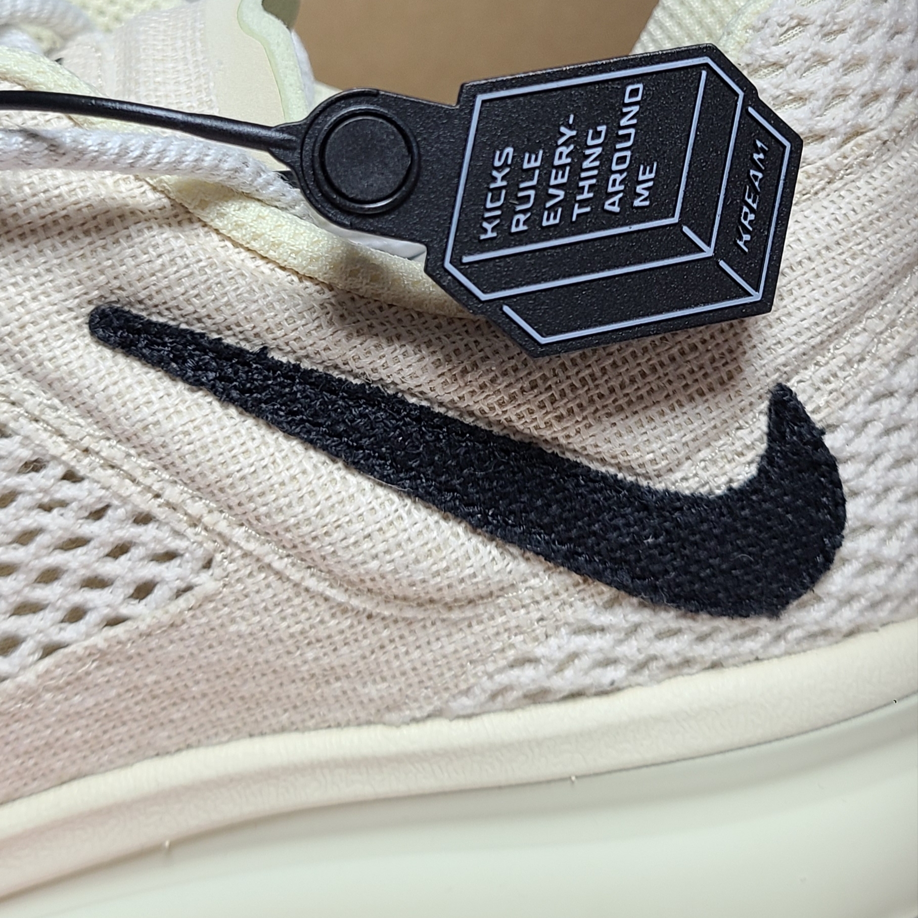 Nike x Stussy Air Max 2013 Fossil 착용 스타일 - 3