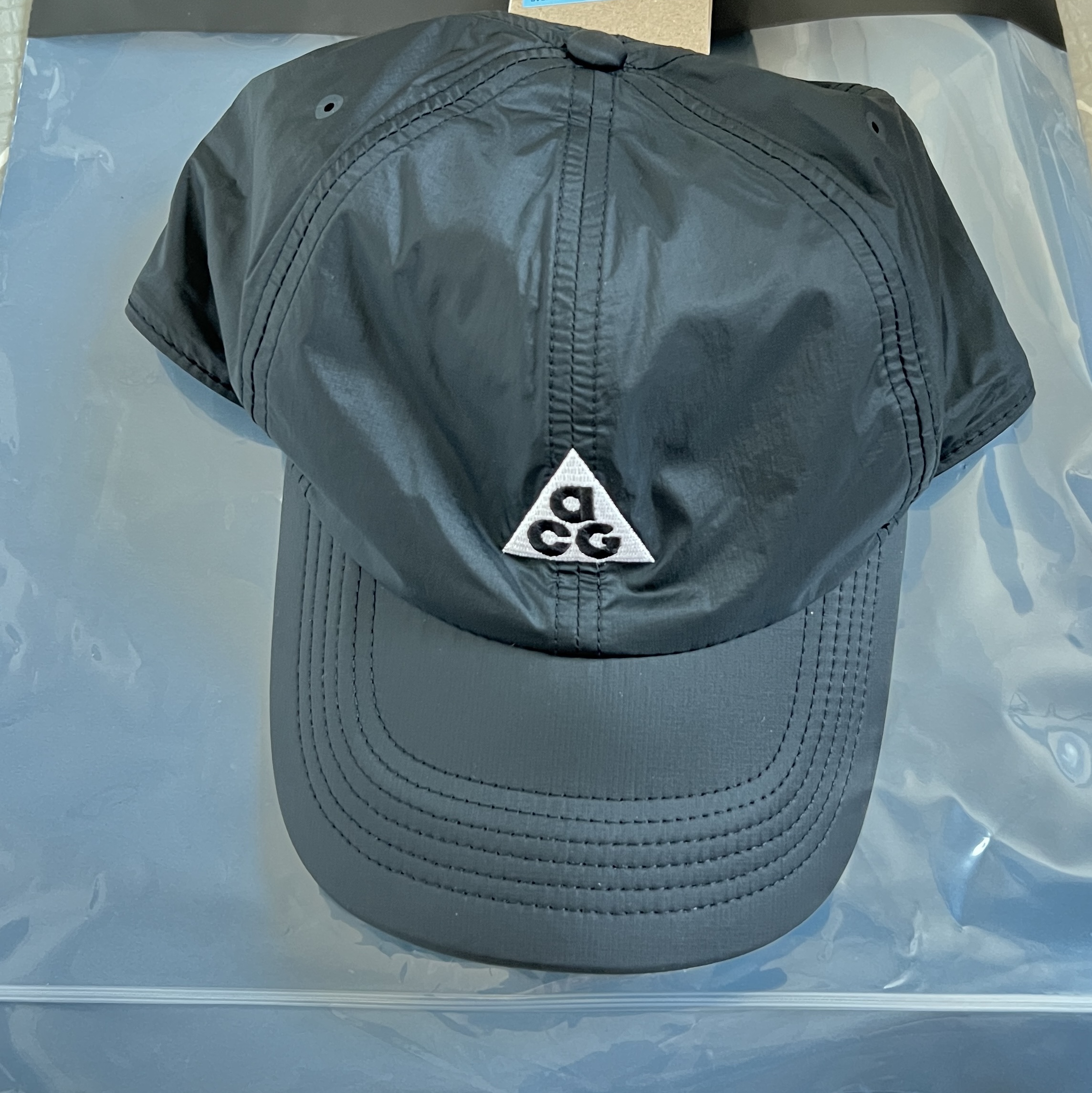 Nike ACG Trail Cap Black 착용 스타일
