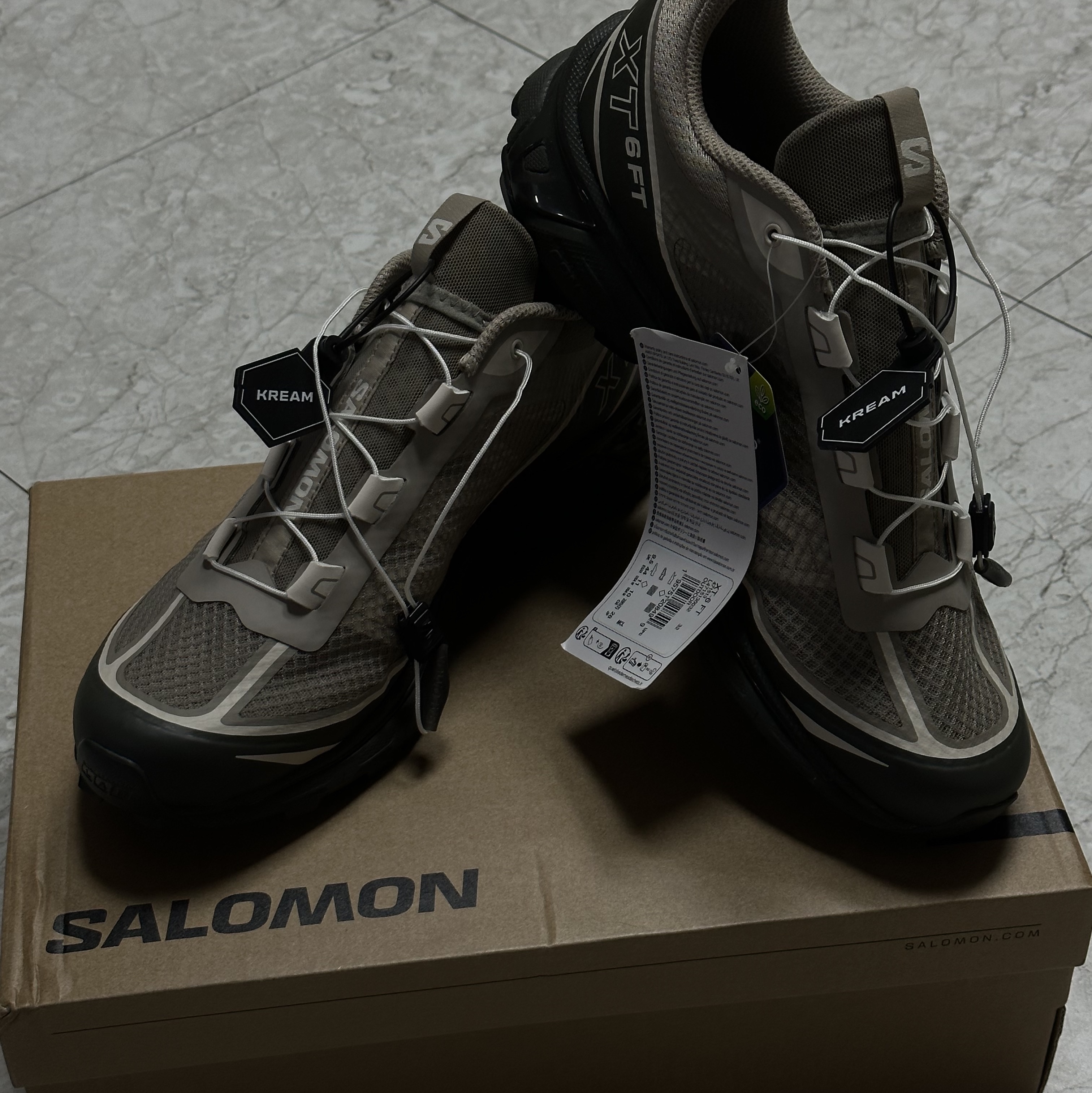 Salomon XT-6 FT Vintage Khaki 착용 스타일 - 2