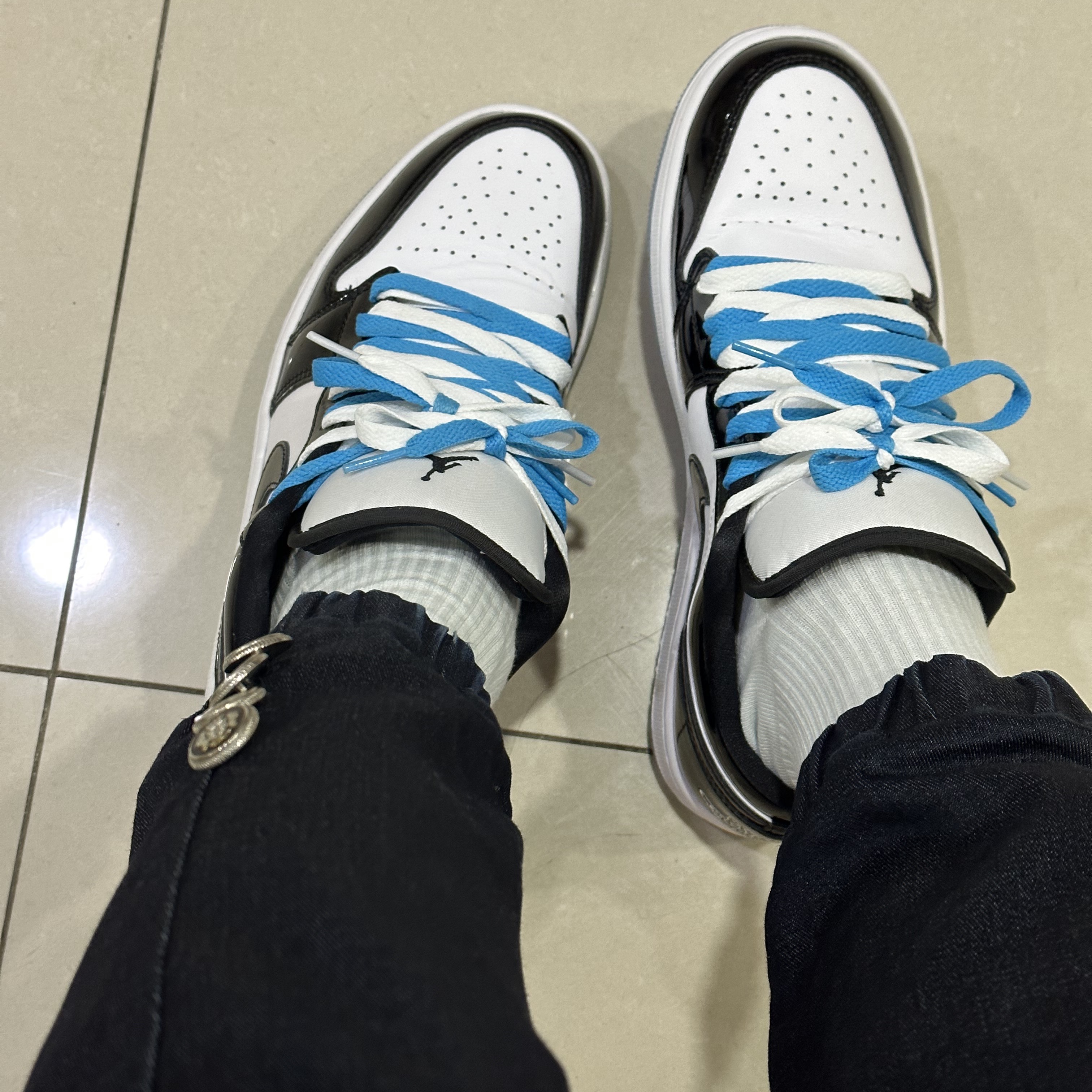 Jordan 1 Low SE Concord 착용 스타일 - 2