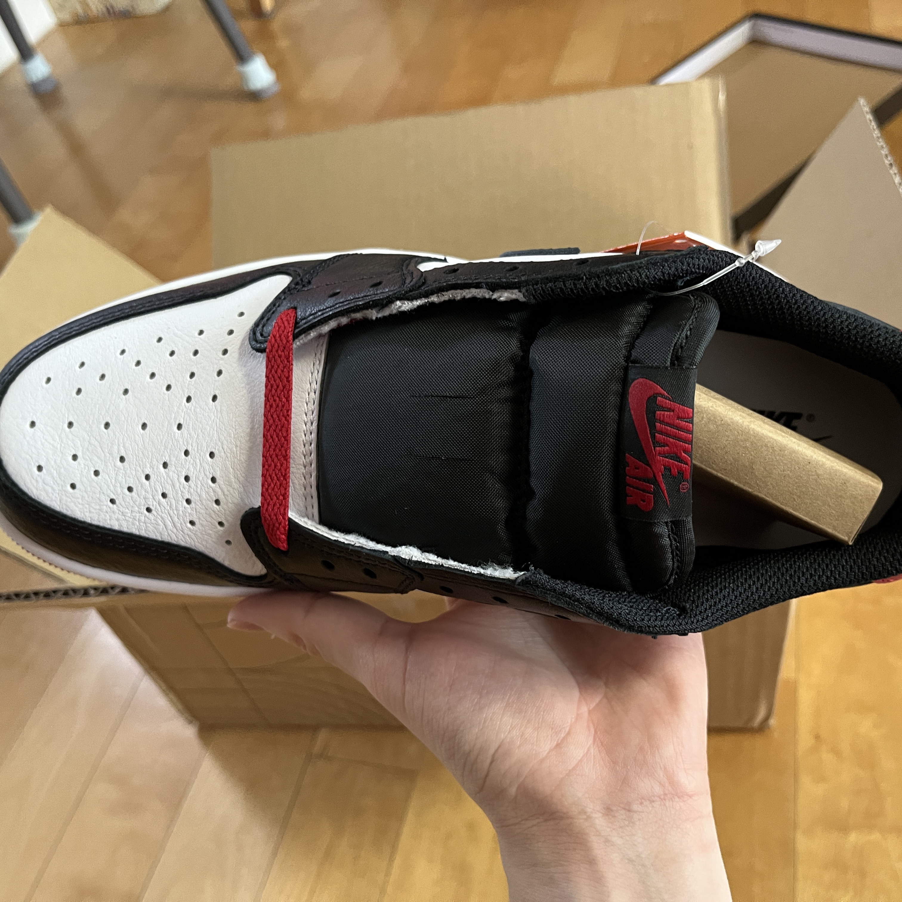 Jordan 1 Retro Low OG Black Toe 착용 스타일 - 4