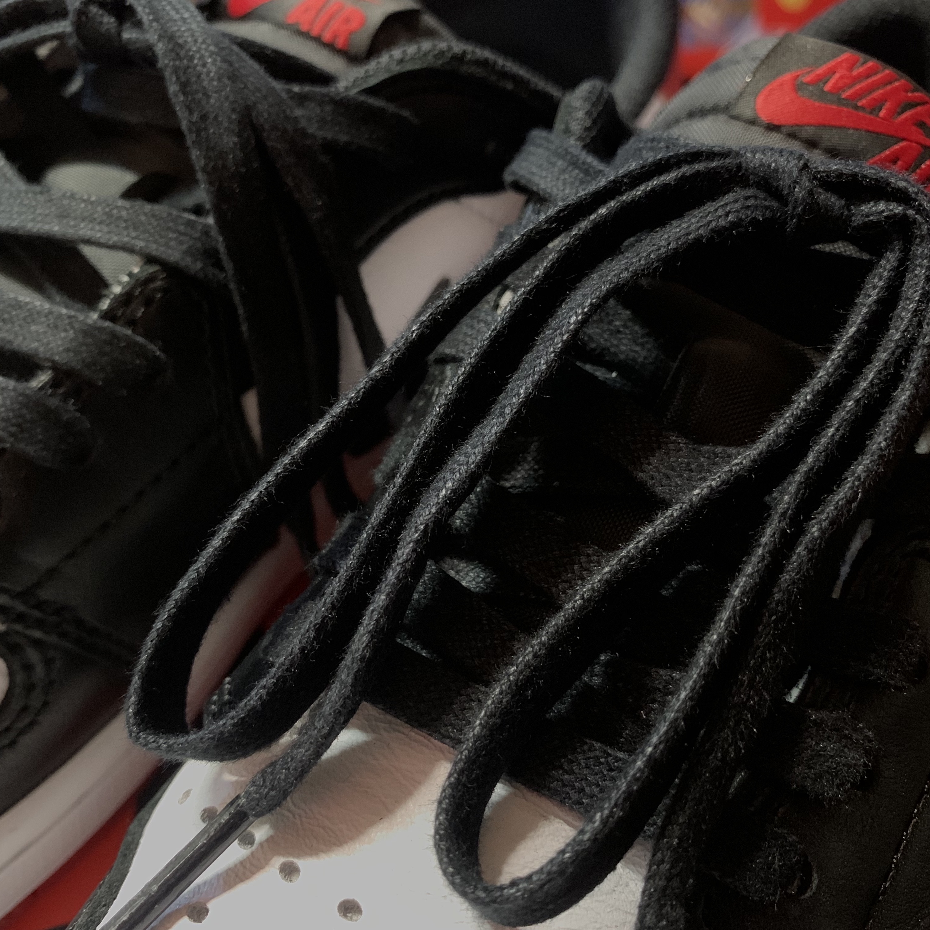 Jordan 1 Retro Low OG Black Toe 착용 스타일 - 3