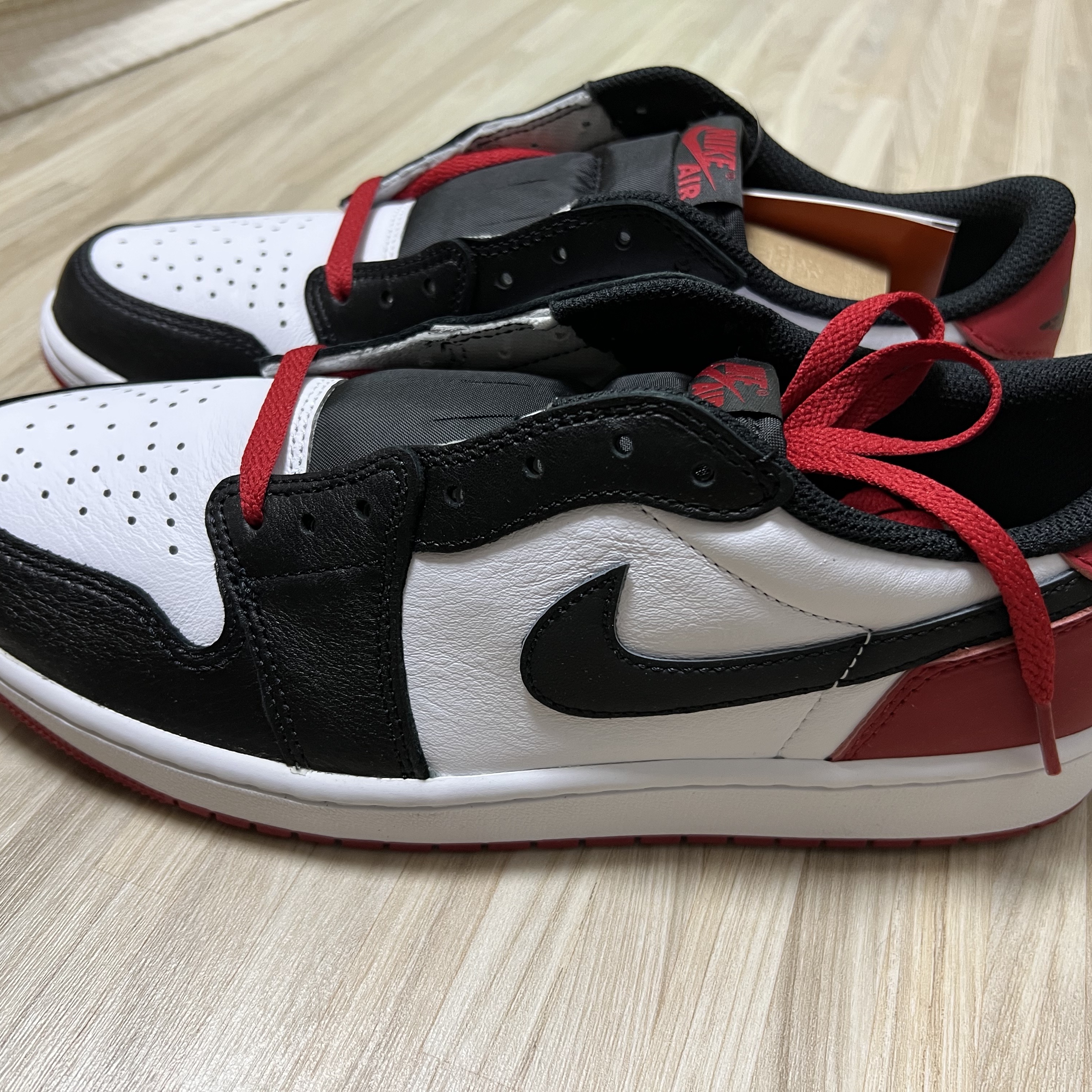 Jordan 1 Retro Low OG Black Toe 착용 스타일