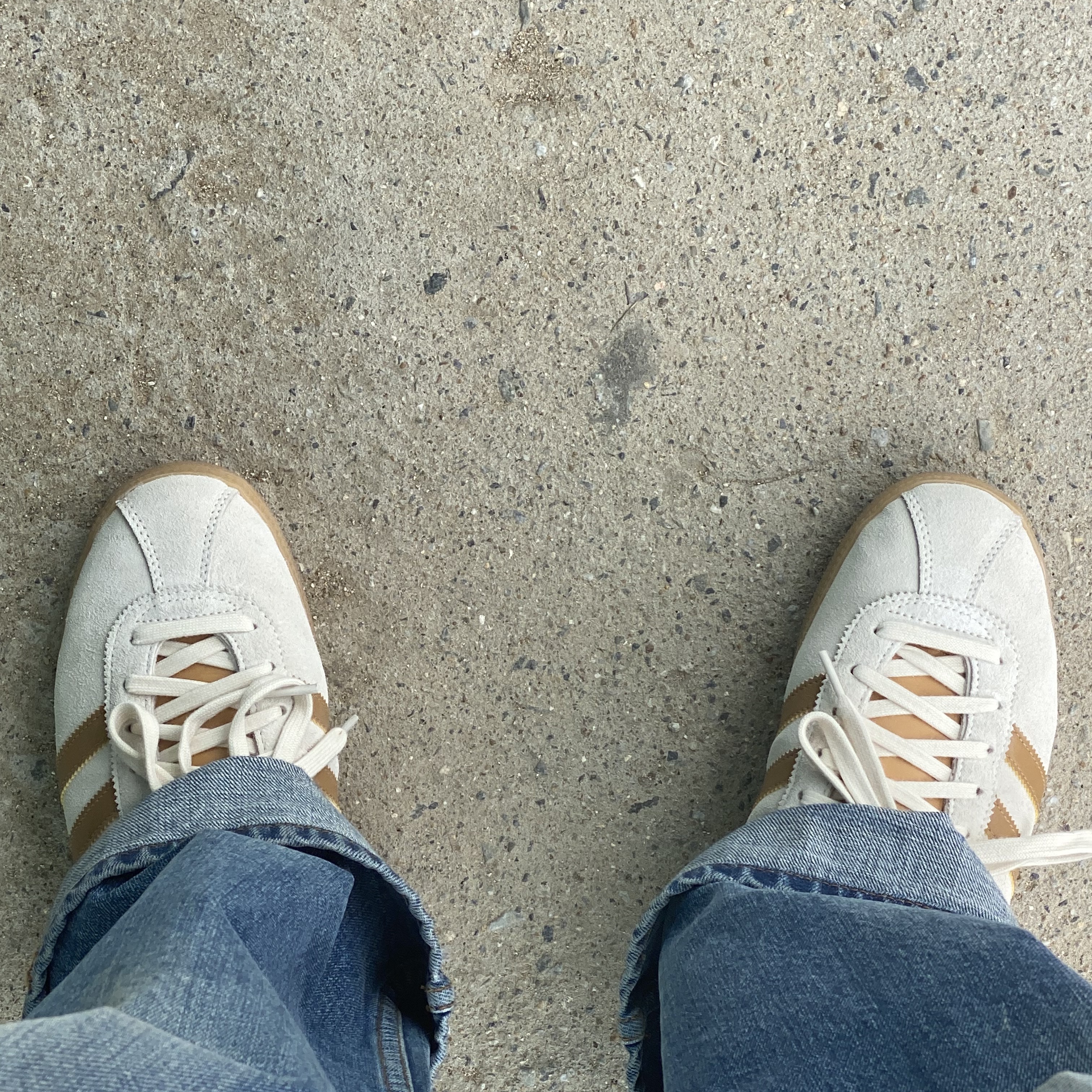 Adidas City Series Munchen Cream White Mesa 착용 스타일