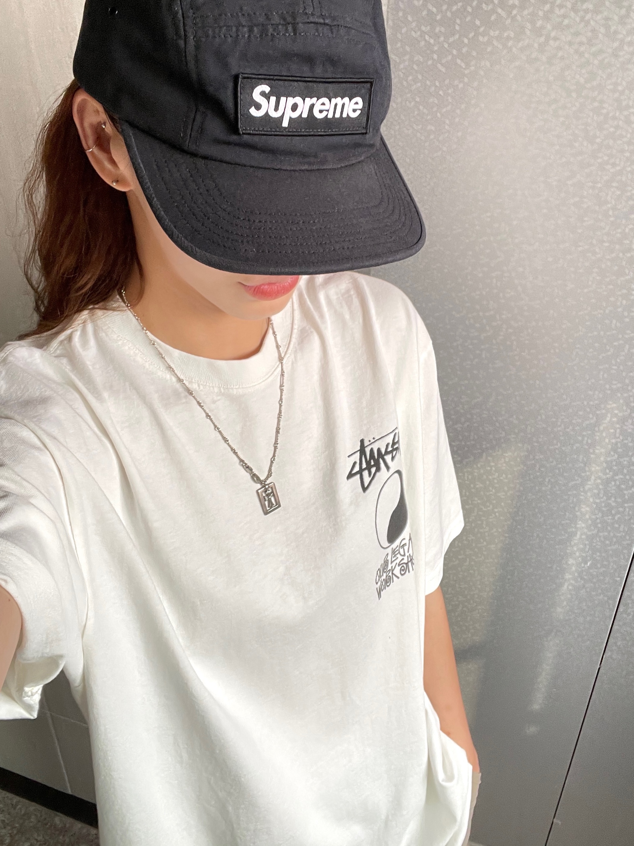Supreme Washed Chino Twill Camp Cap Black, Stussy x Our Legacy Frame Pigment Dyed T-Shirt Natural 착용 스타일 - 4