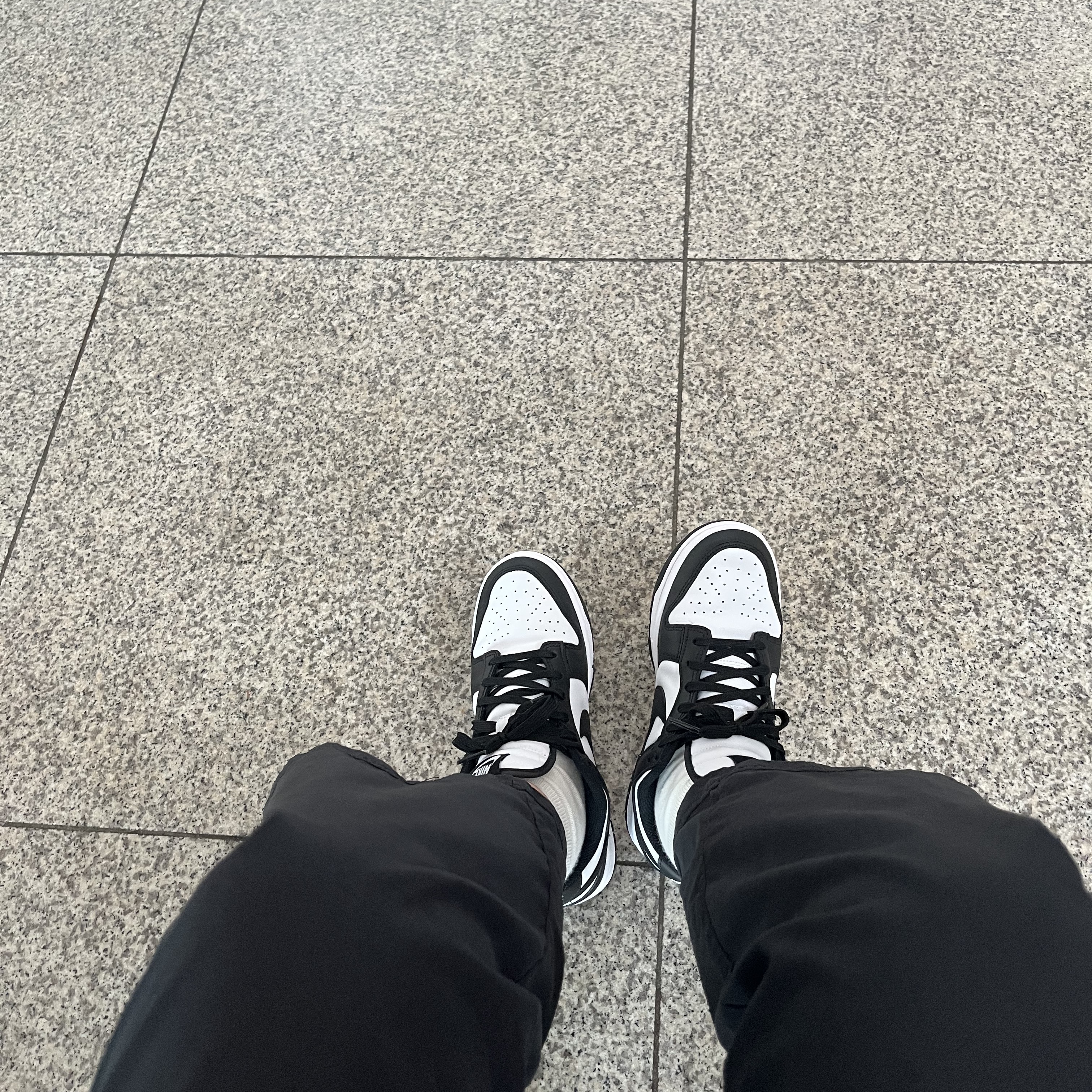 (W) Nike Dunk Low Black 착용 스타일