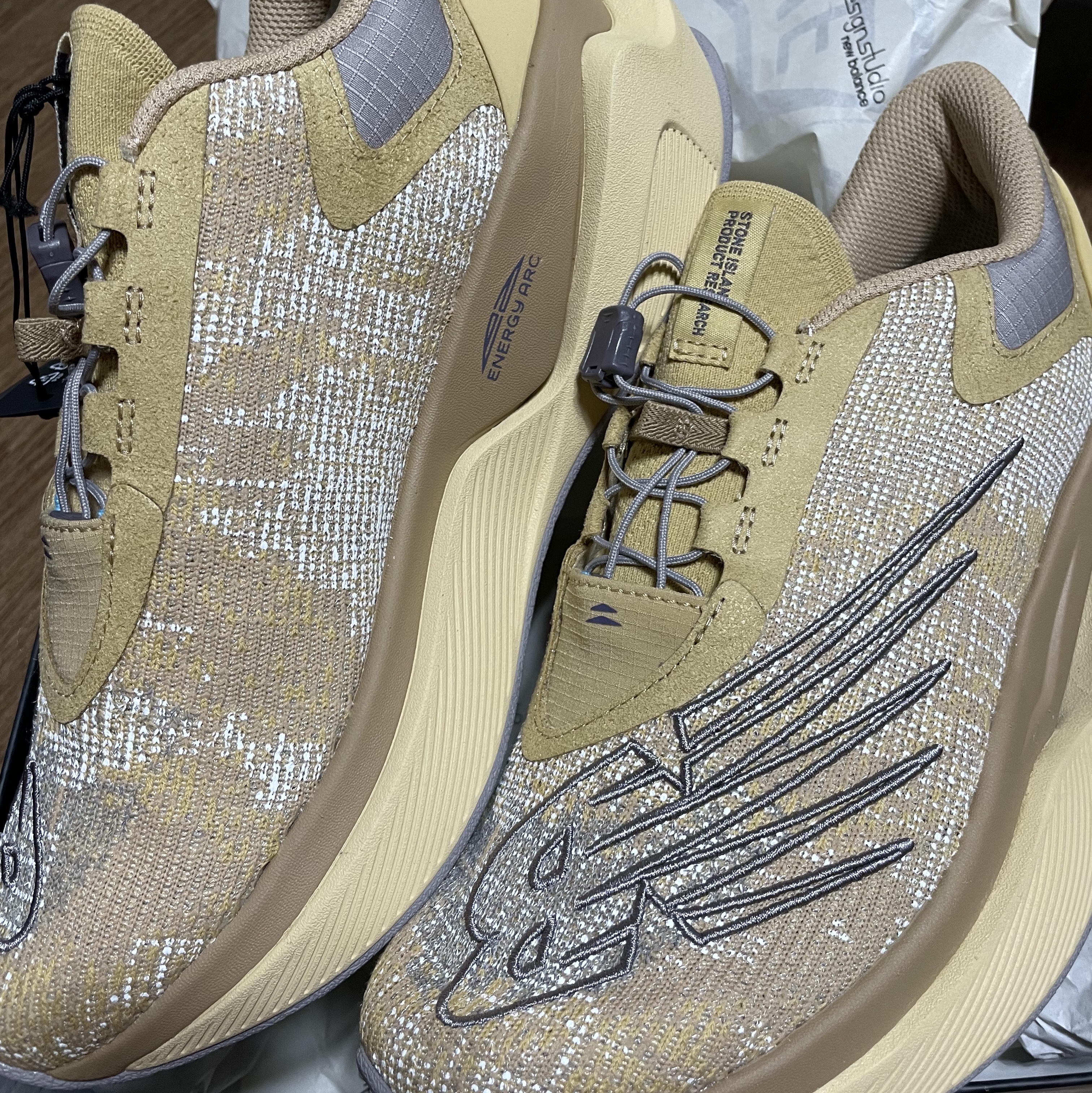 New Balance x Stone Island x Tokyo Design Studios FuelCell C1 Beige 착용 스타일