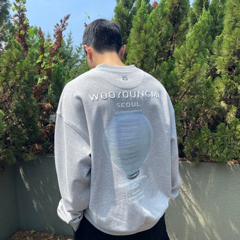 Wooyoungmi Cotton Back Logo Sweatshirt Grey - 23SS 착용 스타일 - 1