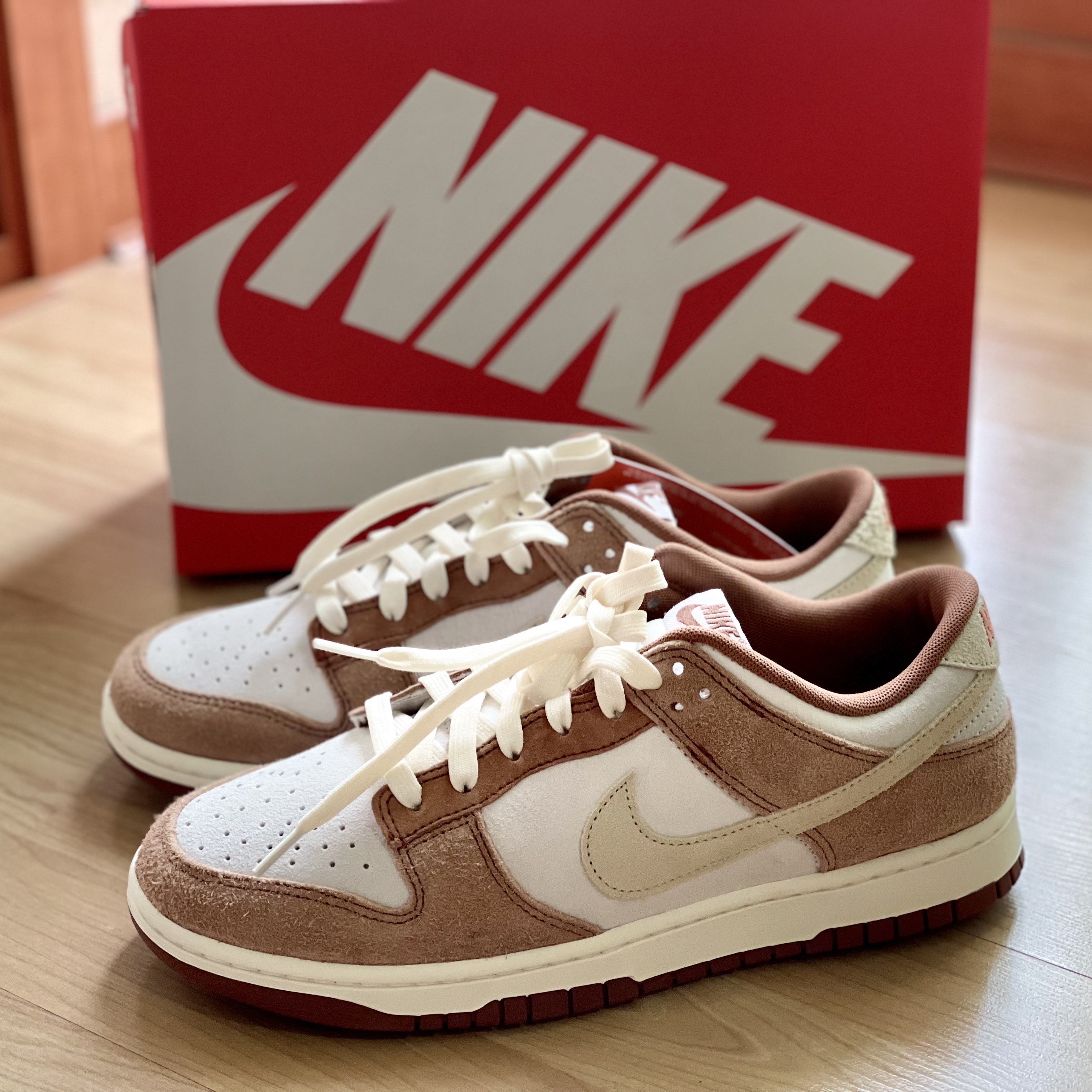 Nike Dunk Low Pro Premium Medium Curry 착용 스타일 - 1